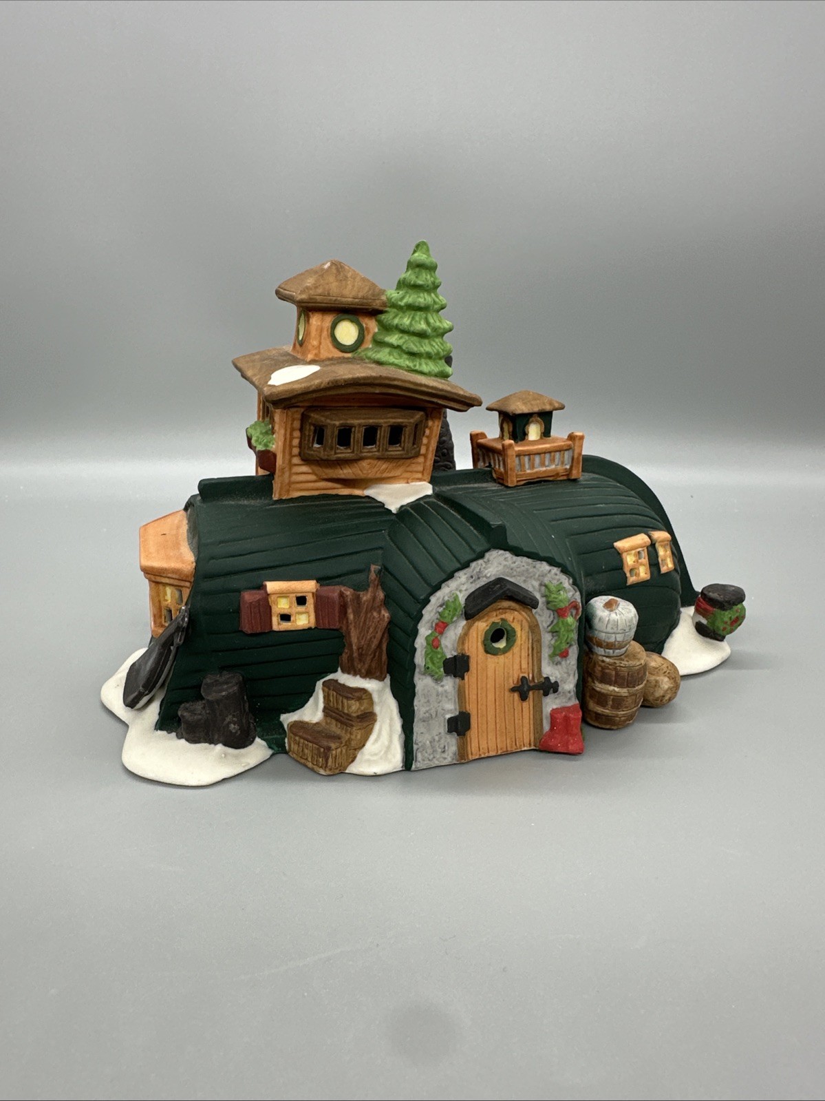 Department 56 Peggotty’s Seaside Cottage Lit Building Christmas Village Decor
