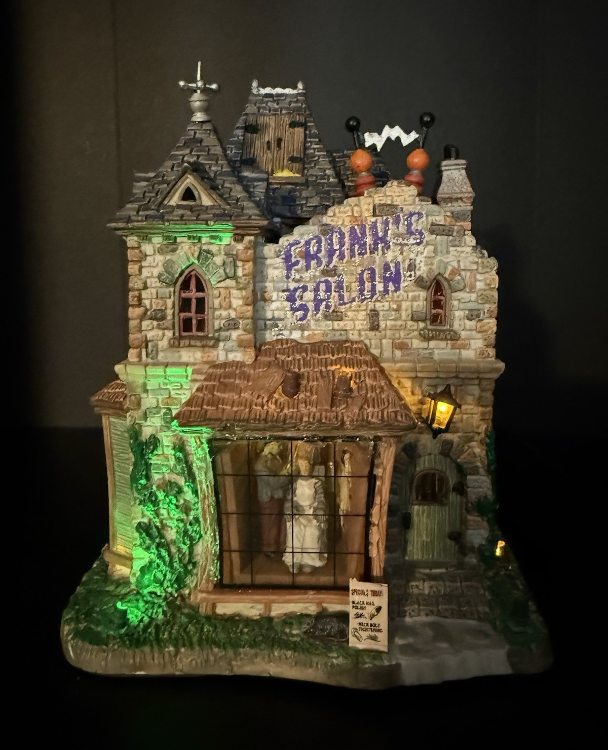 Lemax Spooky Town Frank’s Salon Lighted Musical Building 2008