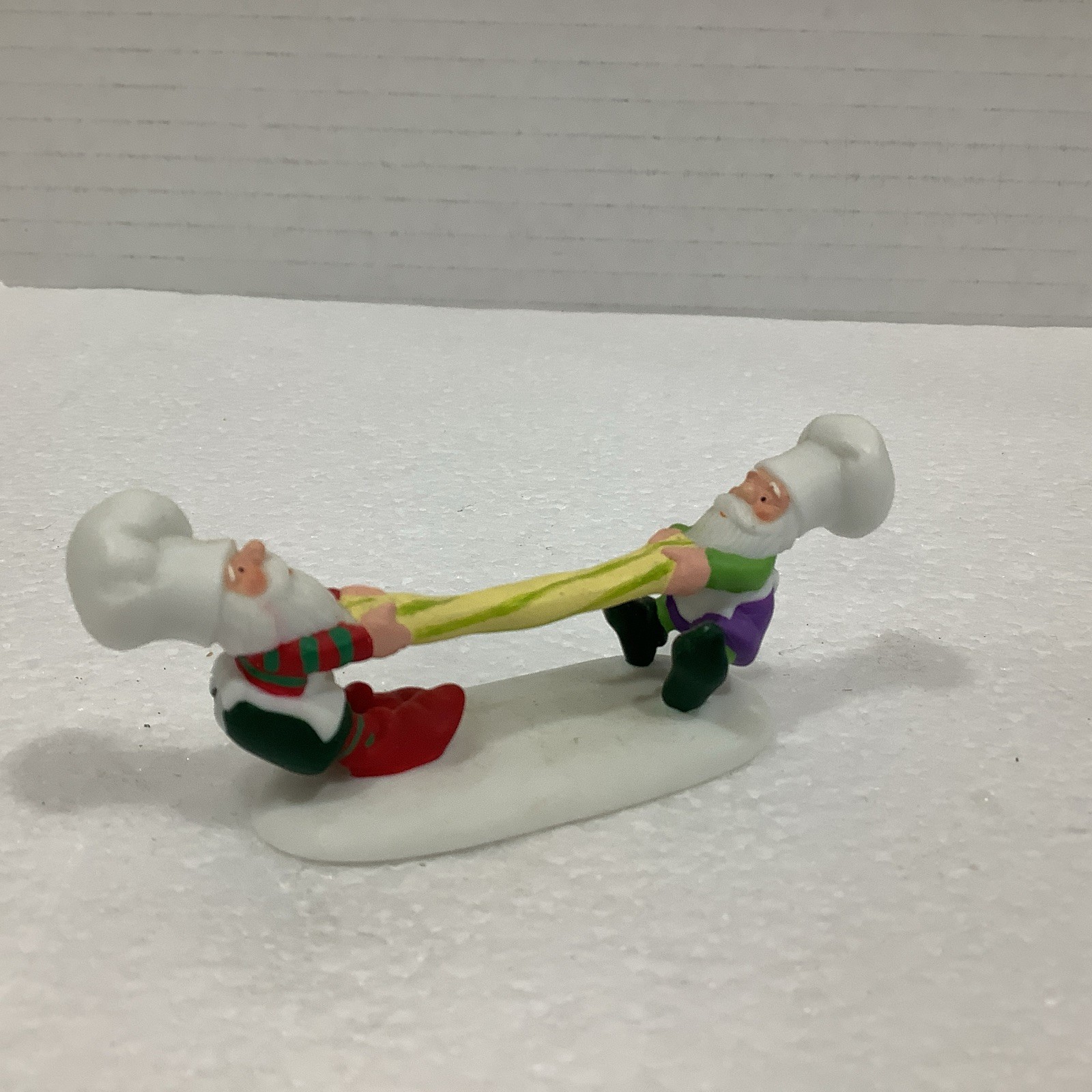 Department 56 North Pole Series 56854 Don’t Let Go Accessory