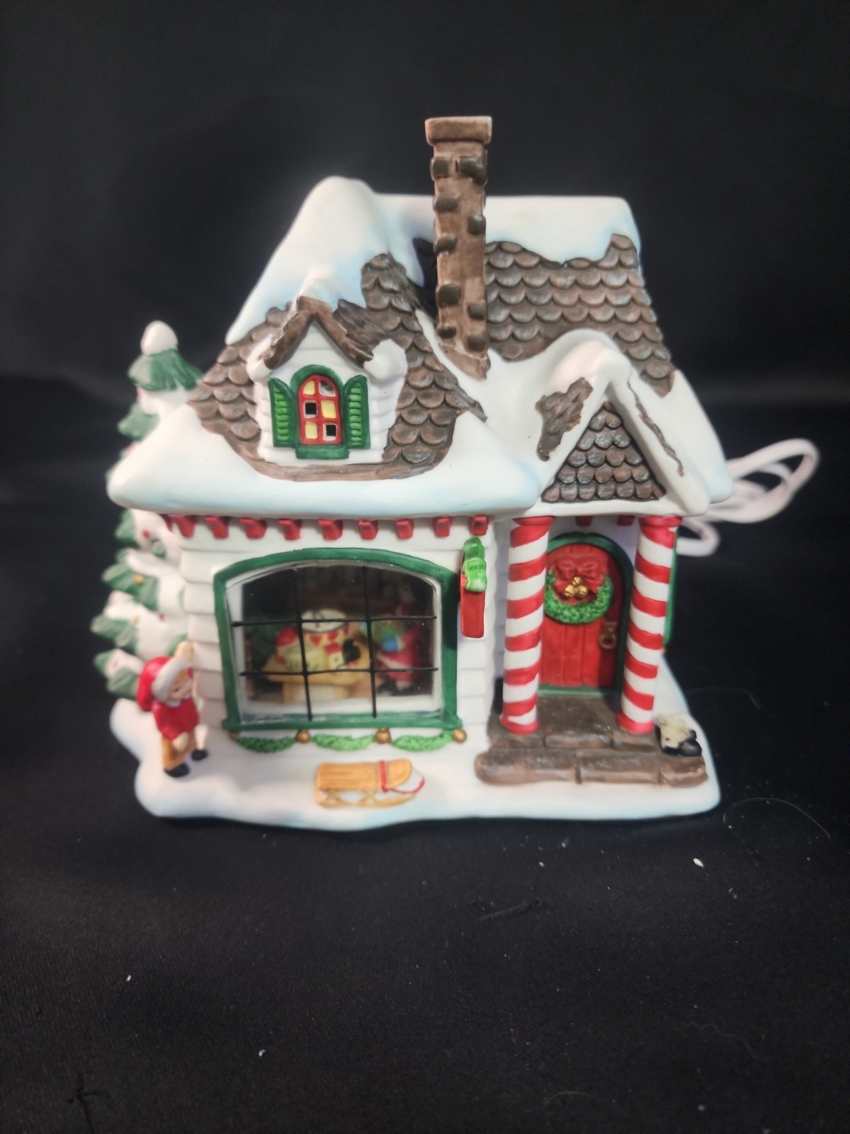 Pfatzgraff 2000 Christmas Heritage lighted Toy Shop
