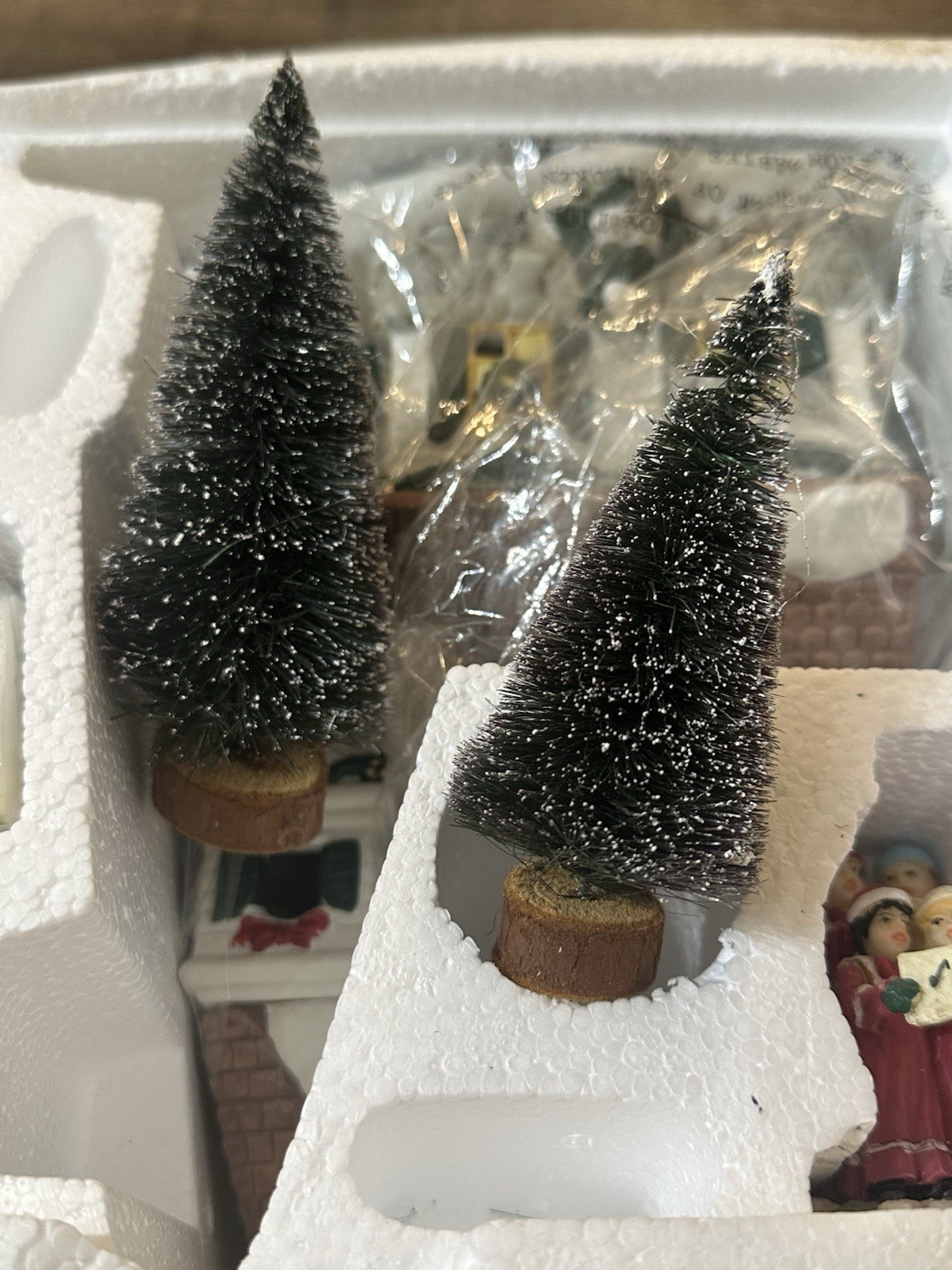 Snowflake Falls Lighted Church Set Porcelain Holiday Village Christmas