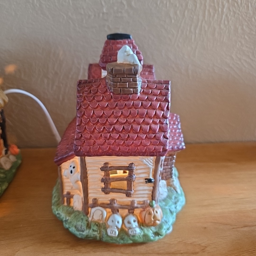 Vintage Halloween Carson Dragon Inc. 1992 Lighted House Witch Ghost Pumpkin Lot