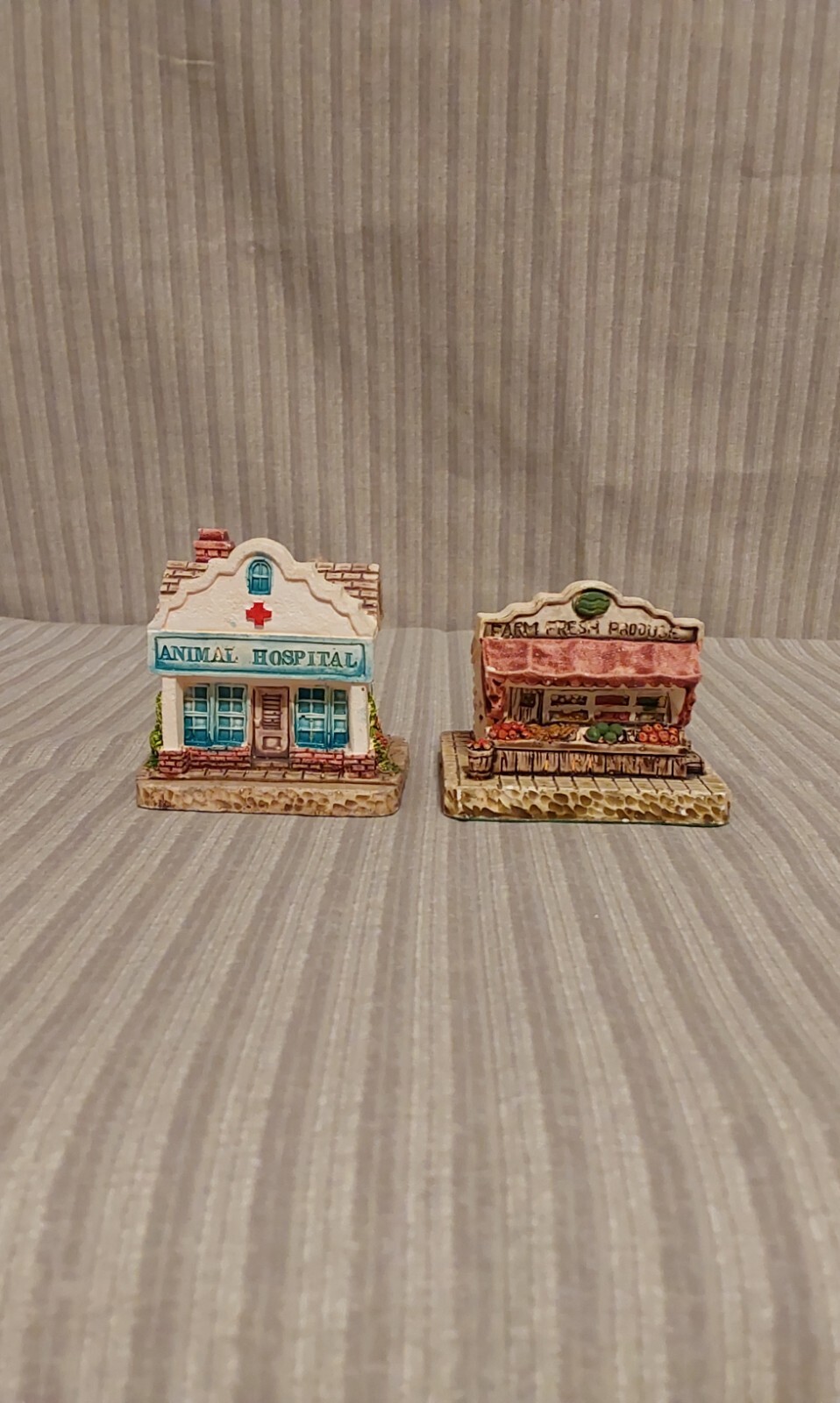 Animal Hospital Farmer Market Buildings Set Of 2