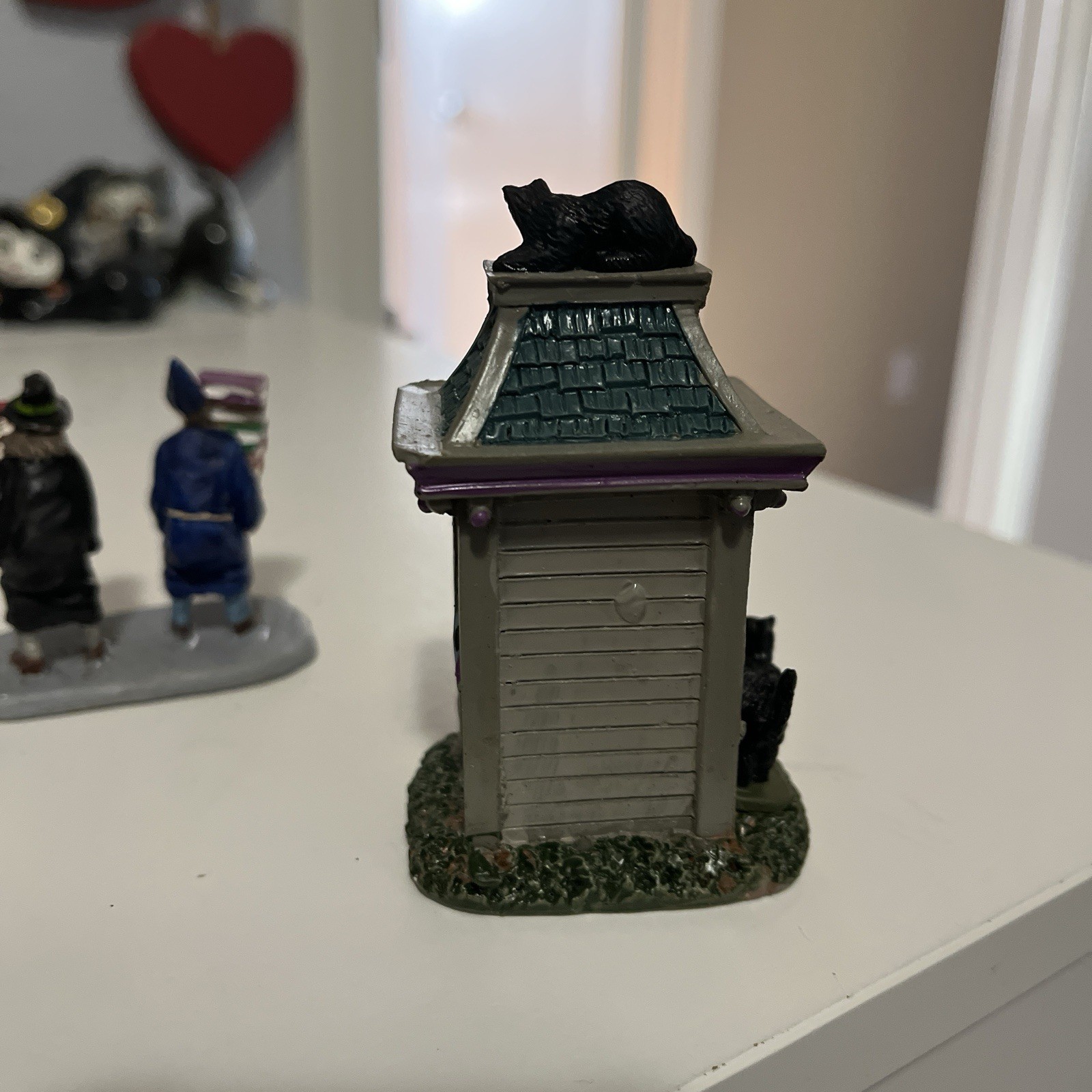Lemax Spooky Town Spellbound Witch wizard And Haunted Outhouse Figure Lot