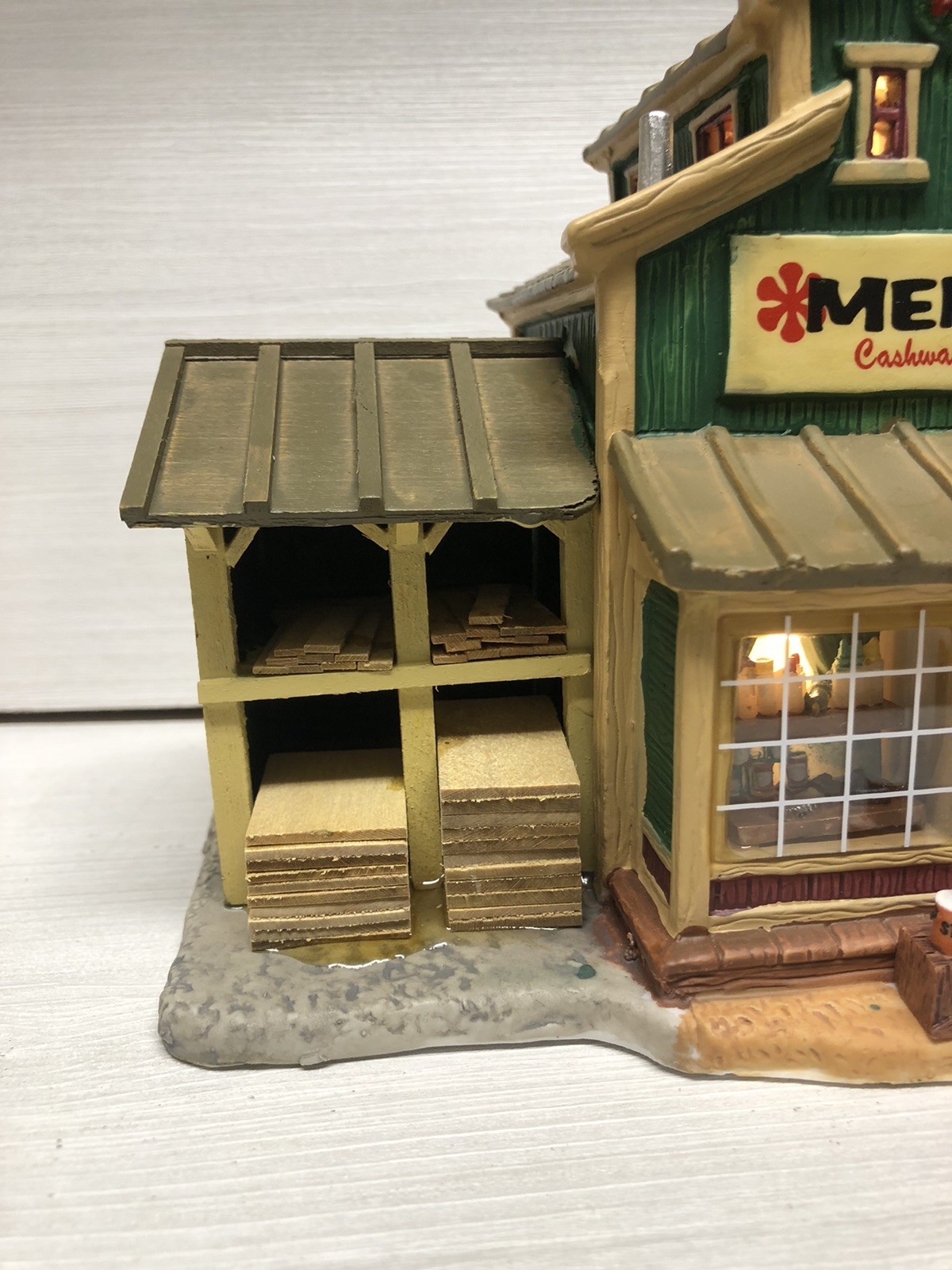 2005 LEMAX Harvest Crossing Lighted “MENARD CASHWAY LUMBER” #55325