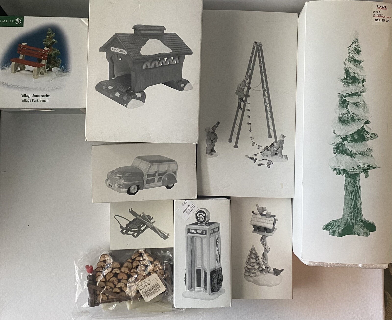 Rare!Department 56 Accessory Bundle: Snow Village: Heritage Collection: Retired