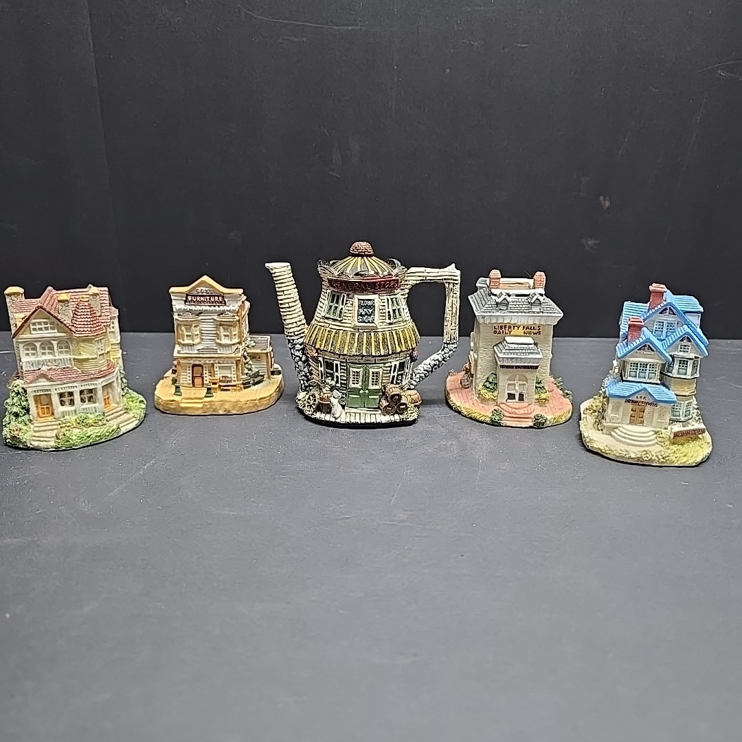 VTG 1990s Resin Miniature Village Houses Fairy Garden Cottage Decor Lot of 5