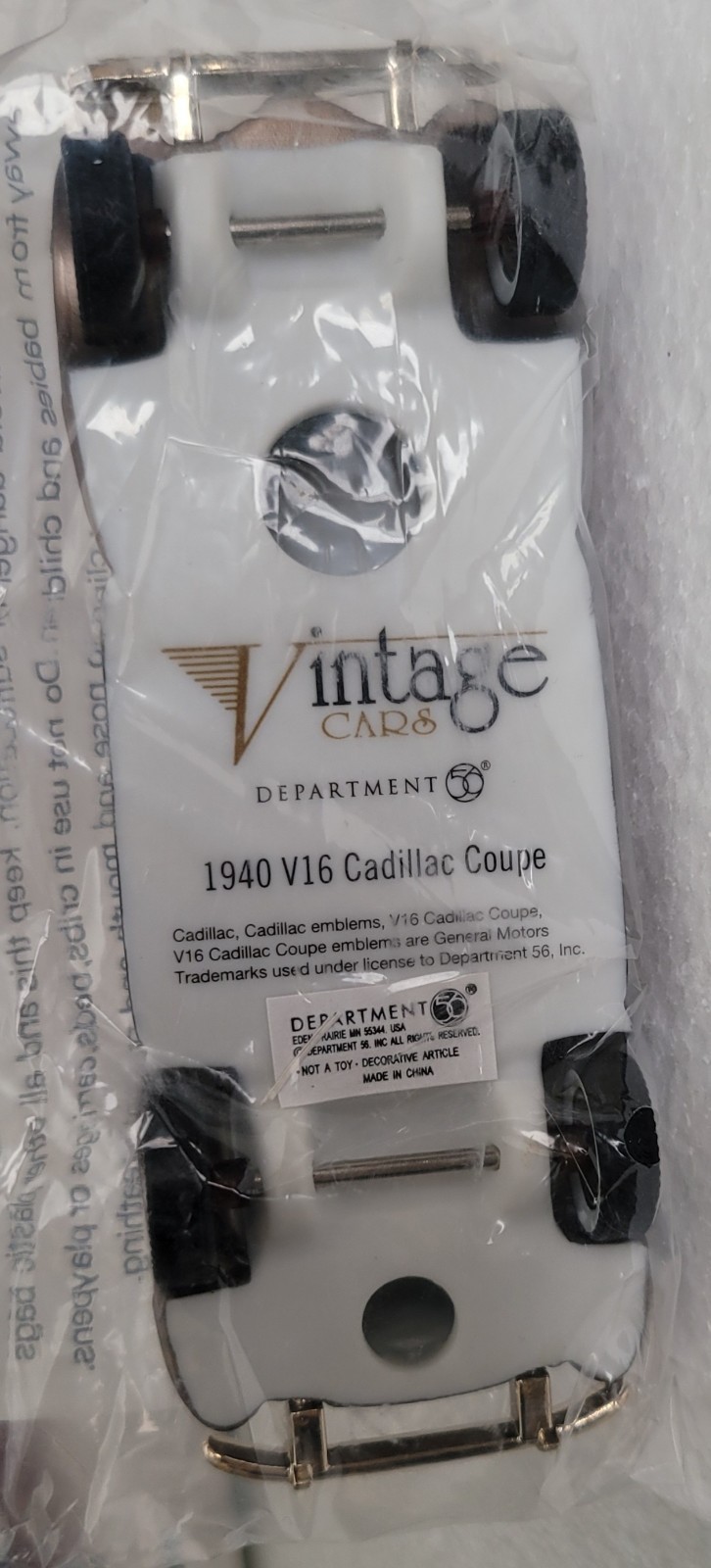 NEW Dept 56 1940 V16 Cadillac Coupe Vintage Cars 56.59416 Christmas in the City