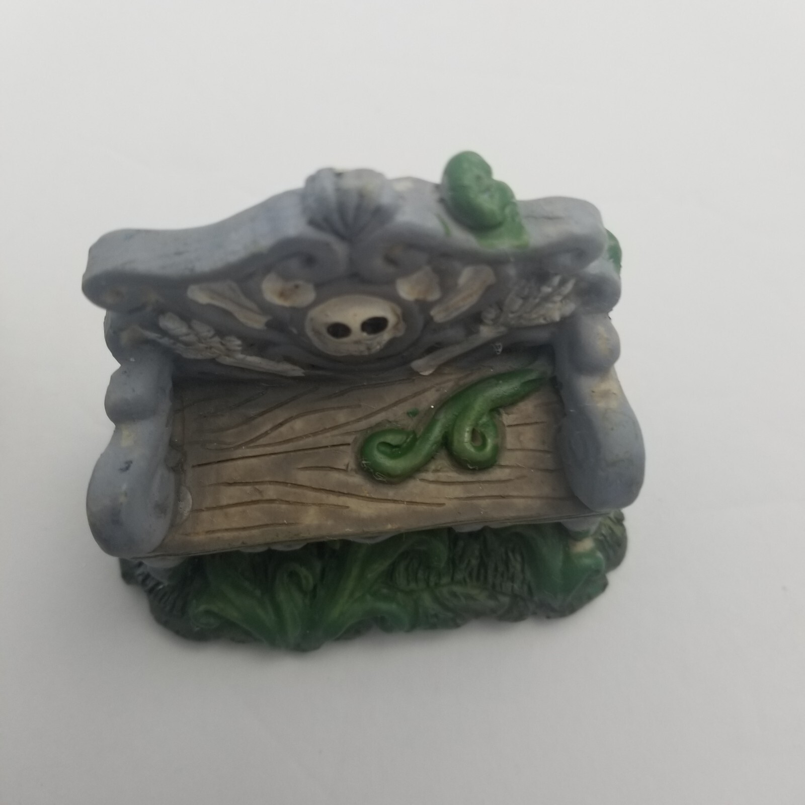 Halloween Cemetery Graveyard Table Top Accessories