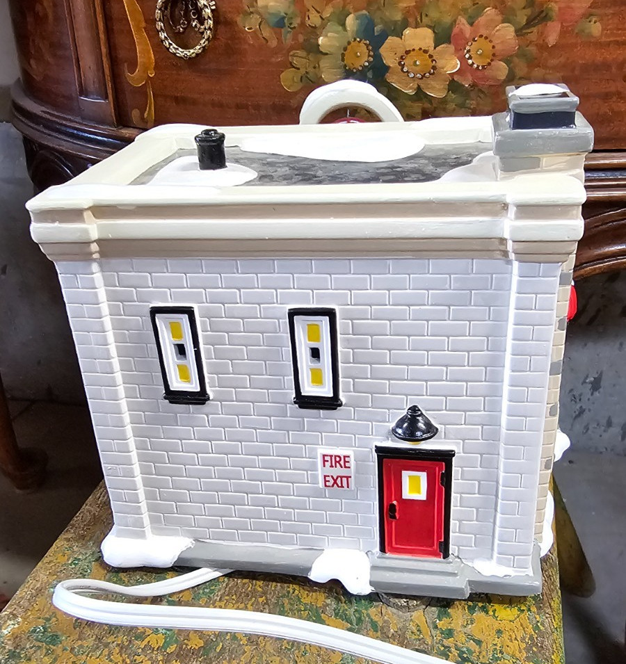 Rare Department 56 Original Snow Village “Ed’s Diner” Lighted Bldg. No Box