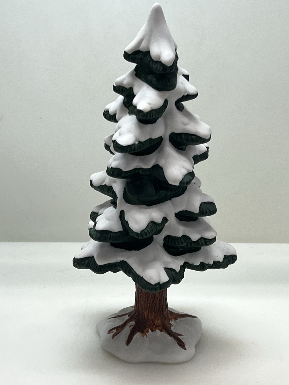 Lemax Dickensvale Porcelain Pine Tree Collectibles #53131 Holiday Tree 1995