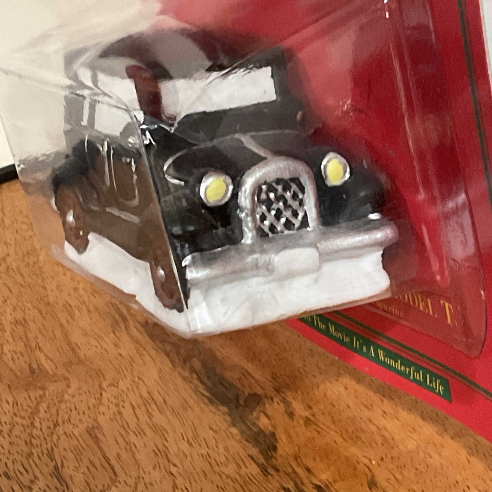 1995 It’s A Wonderful Life Bailey’s Model T Car Porcelain Figurine New