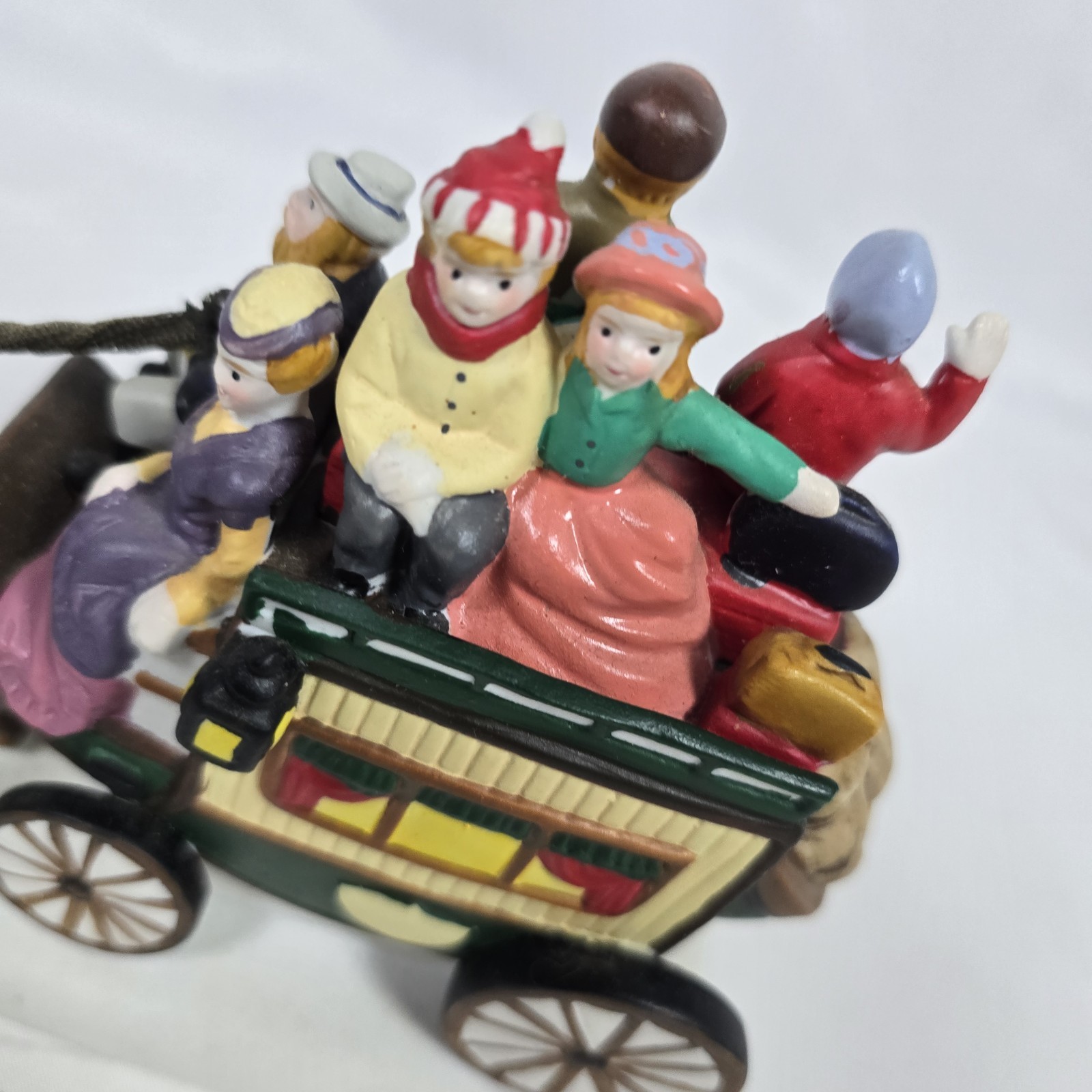 Lemax Porcelain Christmas Horse Drawn Carriage Stagecoach 1993 Dickensvale