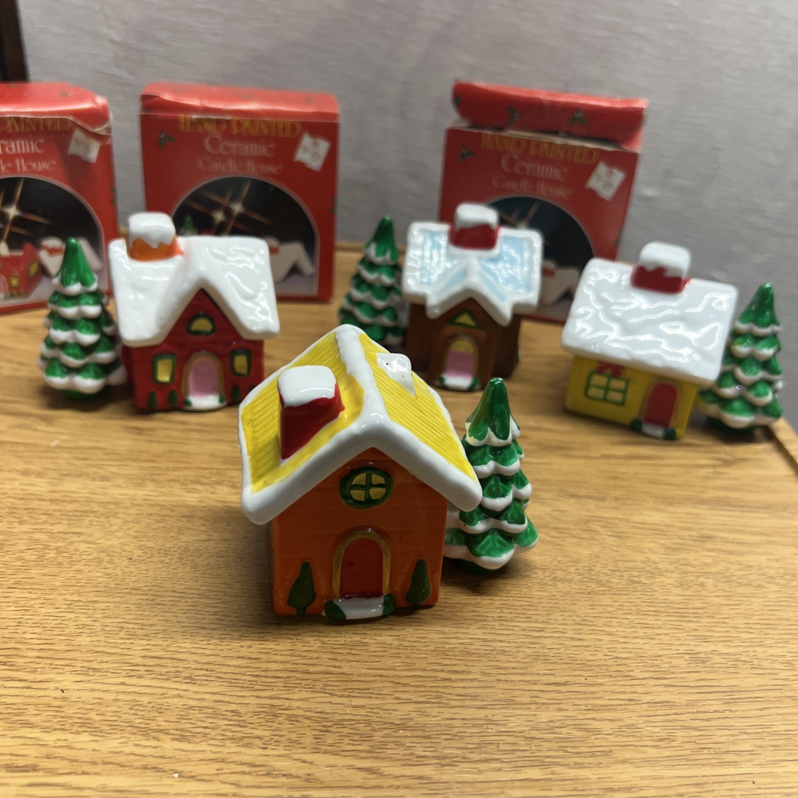 Vintage Hand Painted Ceramic Christmas Village CANDLE HOUSE Tealight Holder