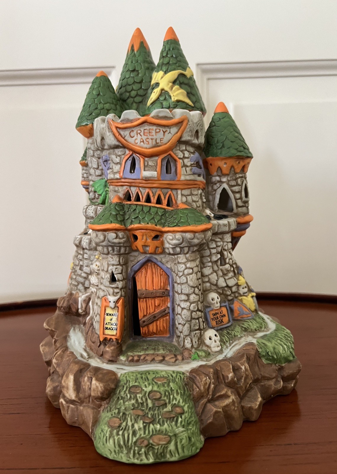 VTG Creepy Hollow Creepy Castle 1996 LE of 5000 Pieces Dragon W/Sphere Midwest