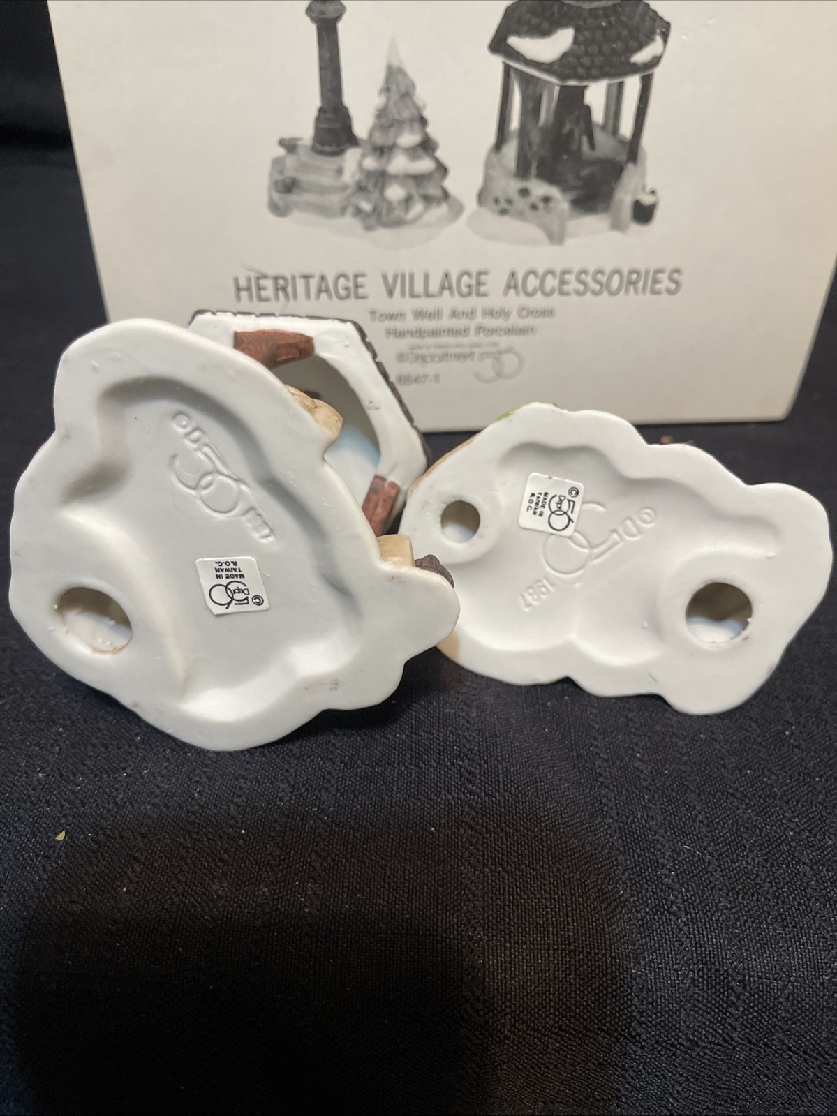 Dept. 56 Heritage Village “Village Well and Holy Cross” #6547-1 In Original Box