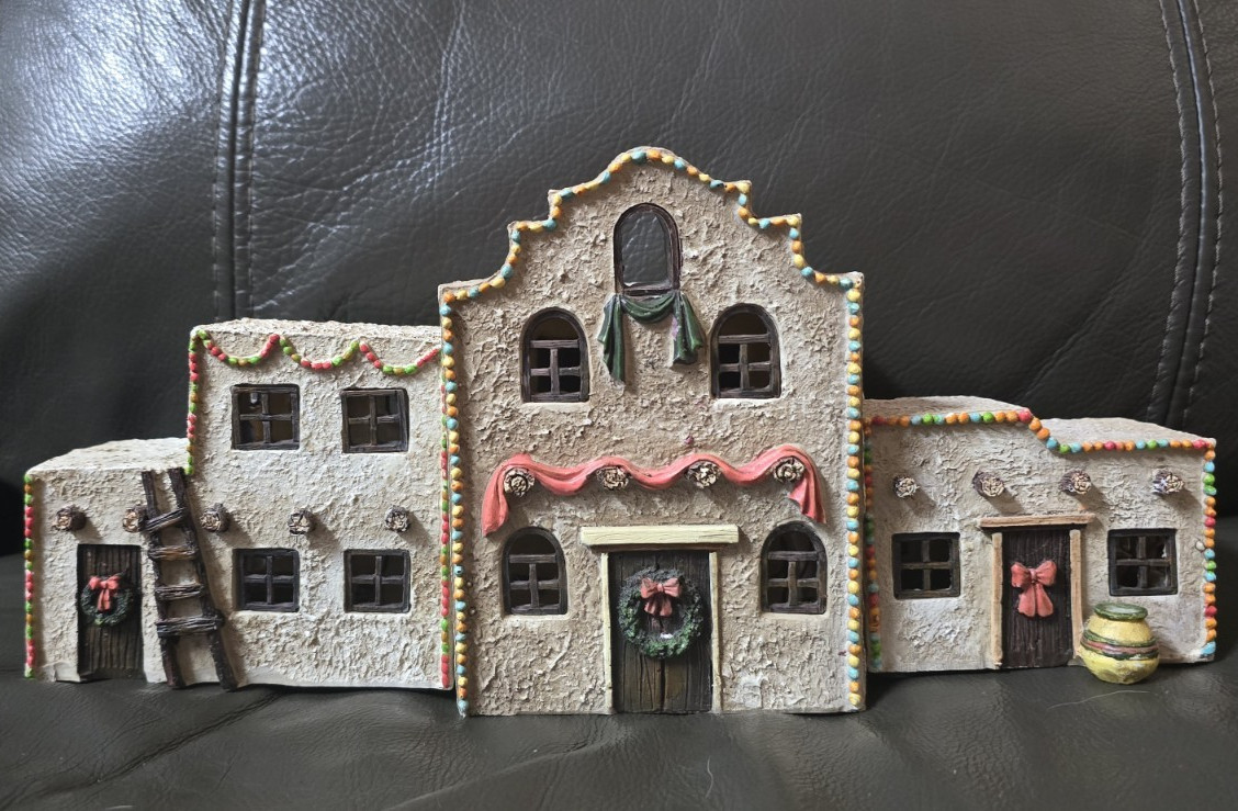 WMG 2005 Adobe Southwestern Lighted Christmas Village House Set Battery Operated