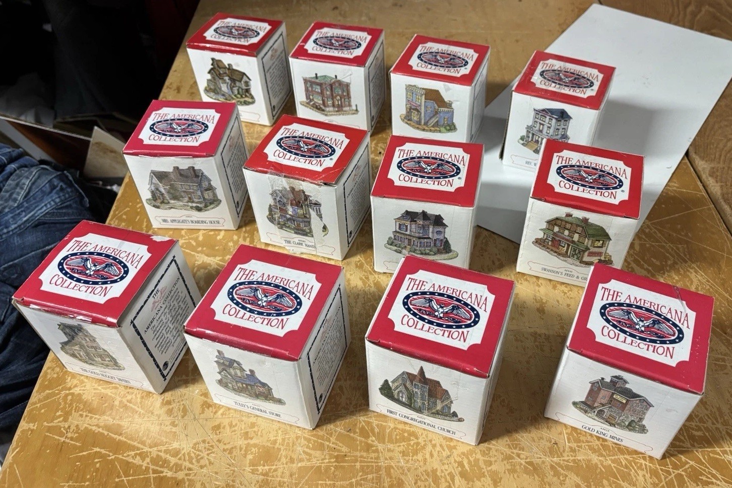 Duffy’s Mill LIBERTY FALLS Americana Collection Village House in Box 1993 AH23