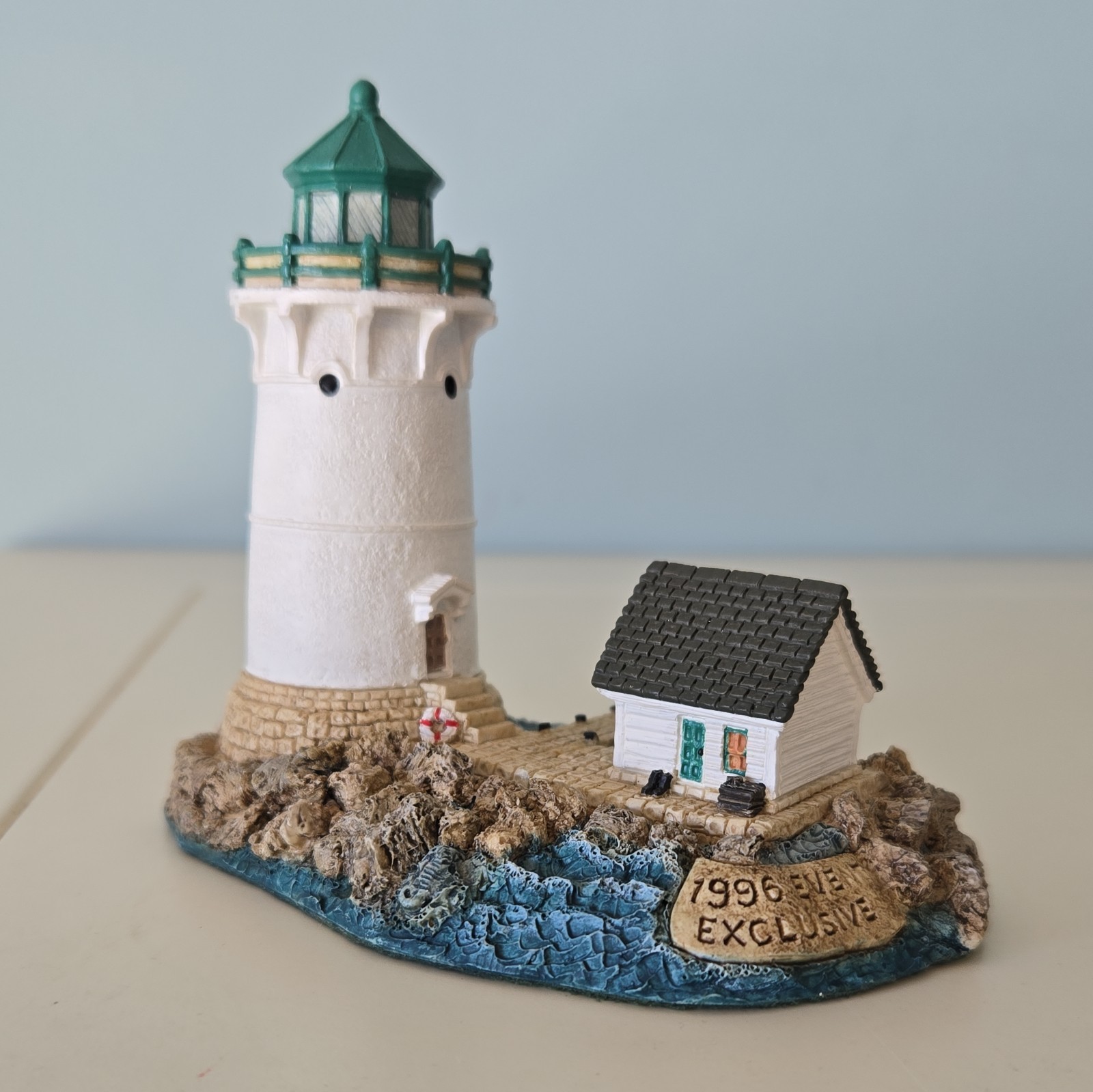 Harbour Lights Sunken Rock Lighthouse 1996 Resin Signed Boxed COA Photo