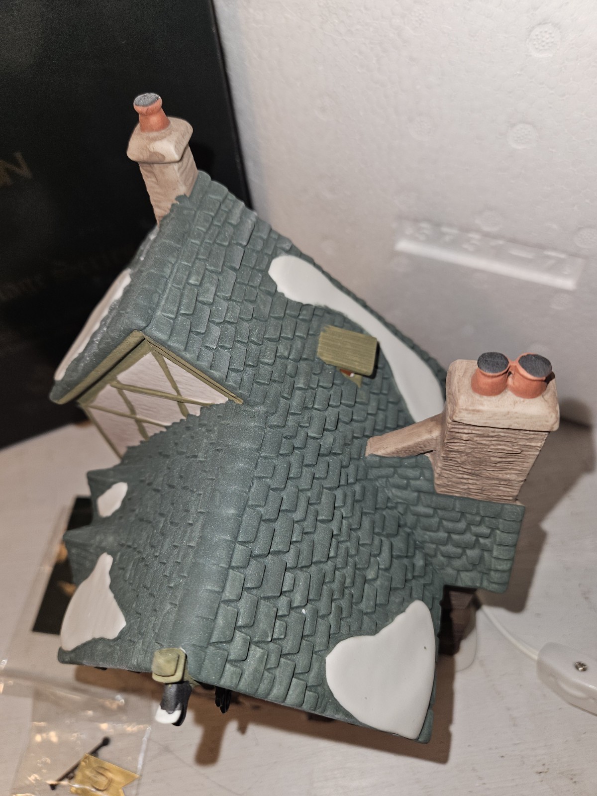 Heritage Village Collection Dickens Village Series “The Pied Bull Inn” 2nd…