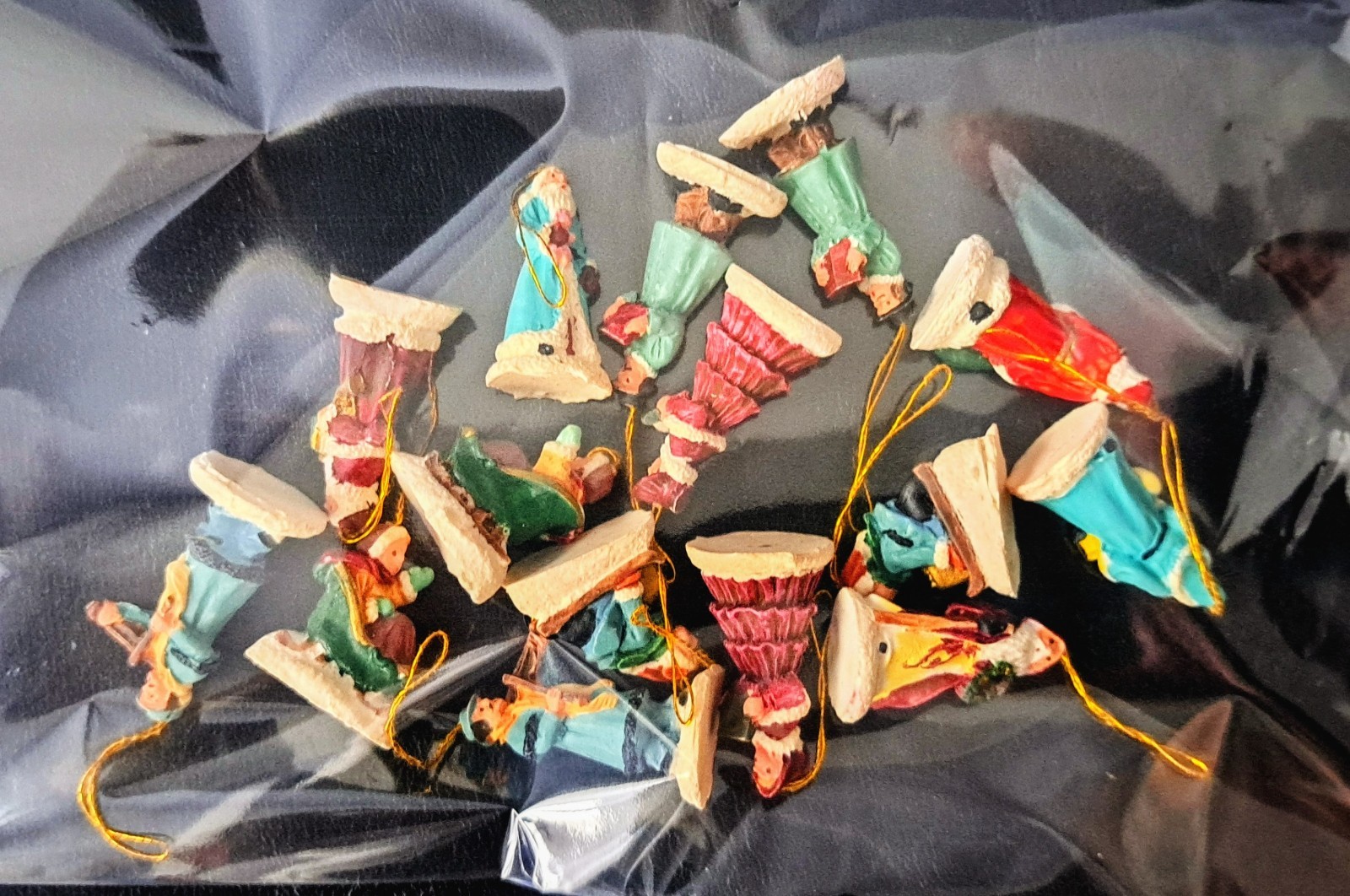 Lot Of 15 Vintage Cobblestone Corners Christmas Village Accessories Figurine’s
