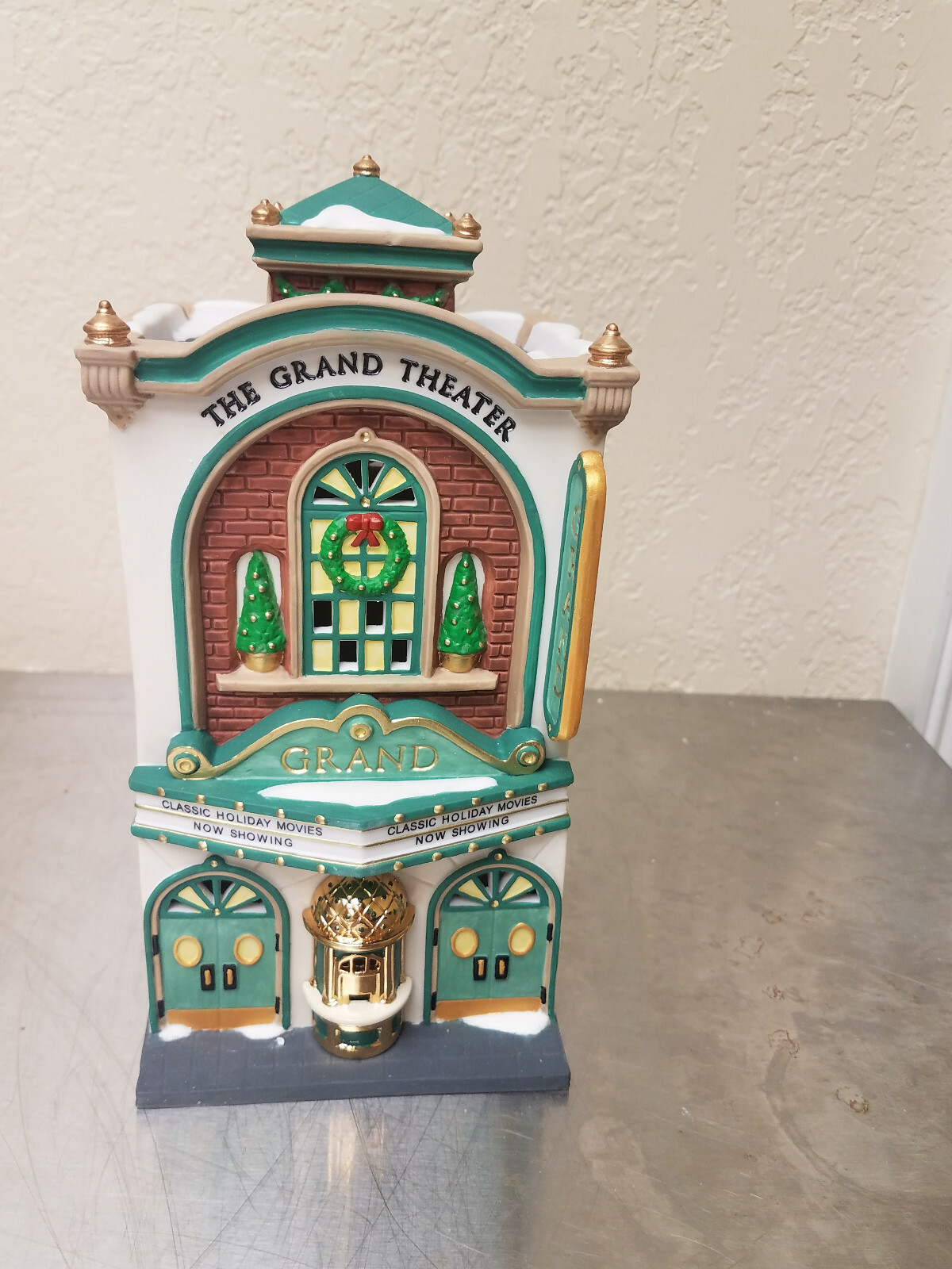 DEPT 56 CHRISTMAS IN THE CITY VILLAGE THE GRAND MOVIE THEATER NIB