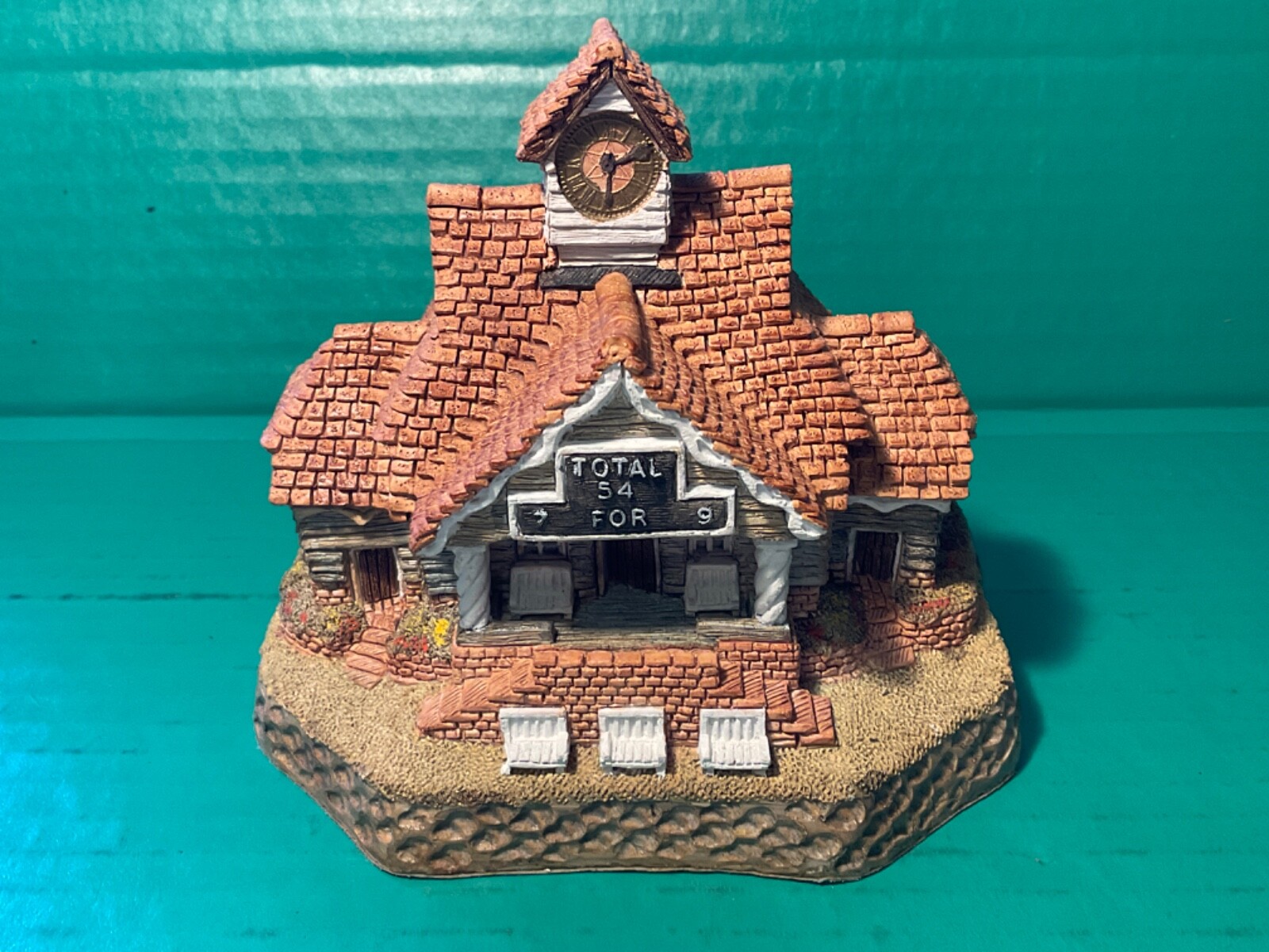 THE PAVILLON – by David Winter 1988 with box & COA Hand Made Hand Painted