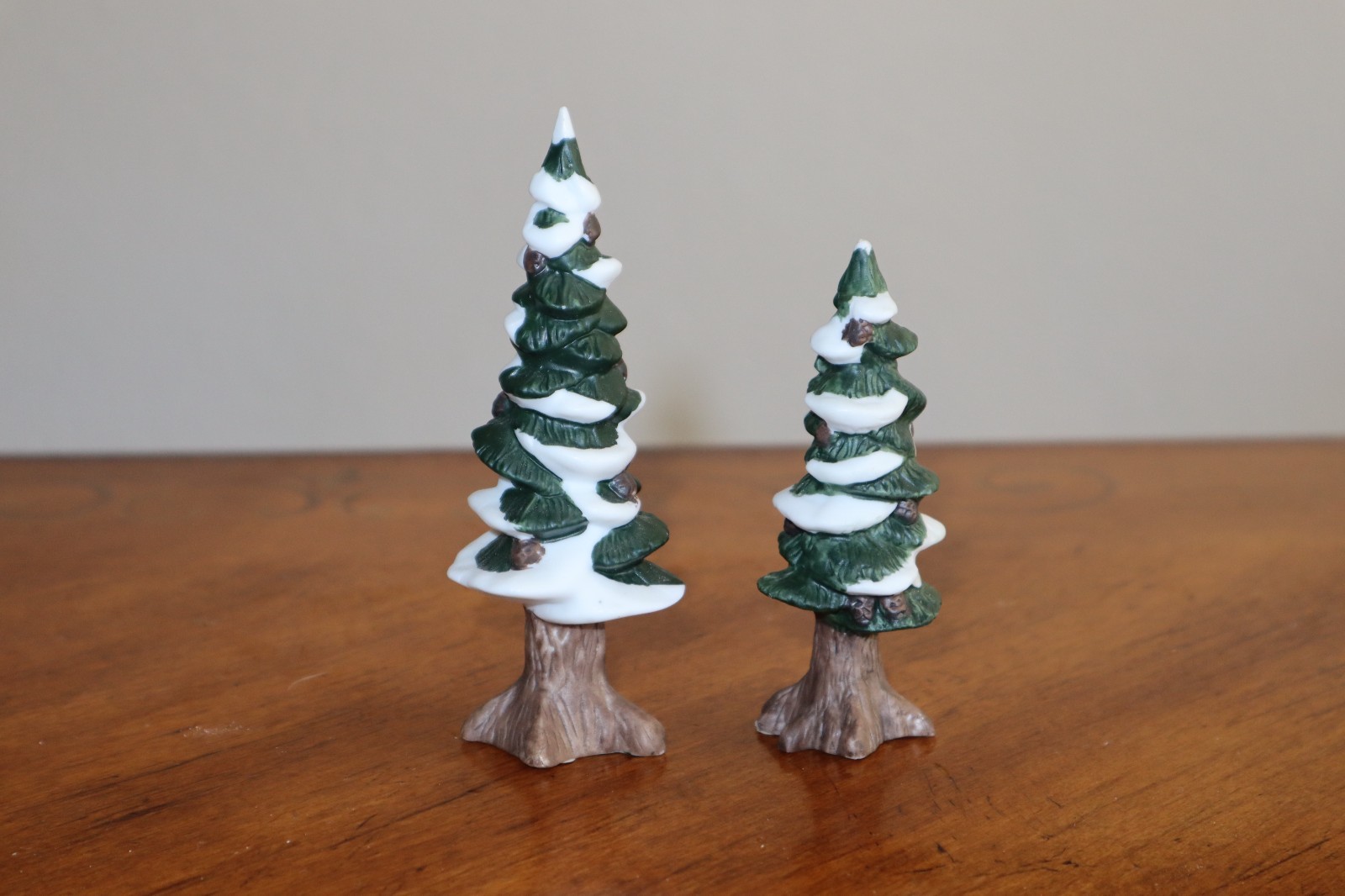 Kirkland Victorian Christmas Village 59979 Replacement: Lot 2 Pine Tree 4.5″ 3.5