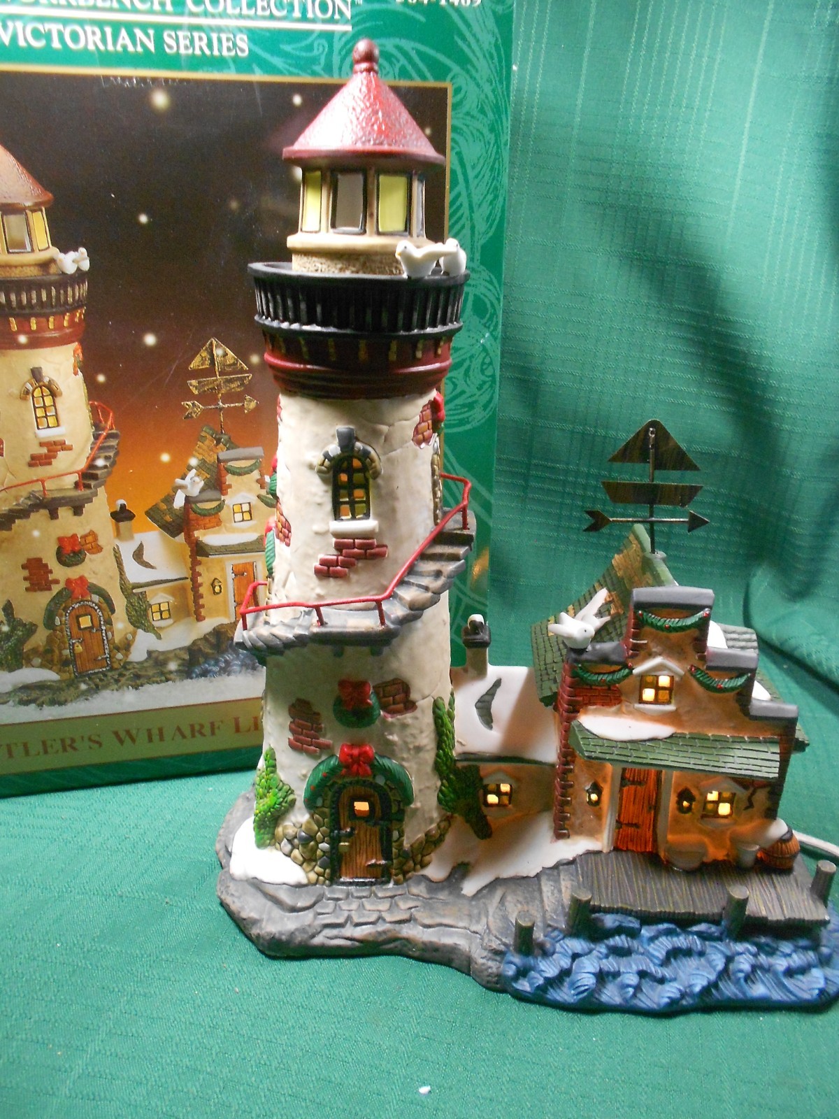 Santa’s Workbench Butler’s Wharf Lighthouse #564-1469 Victorian Series