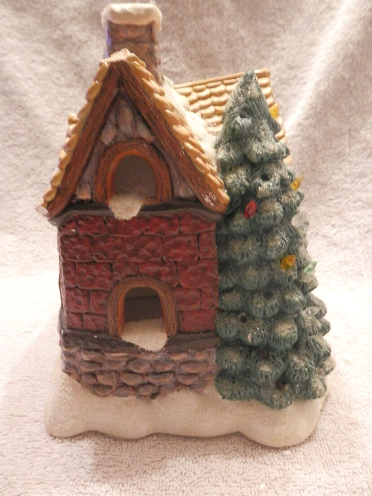 Very Cute Christmas Village Post Office w/Christmas Tree (Light Not Included)