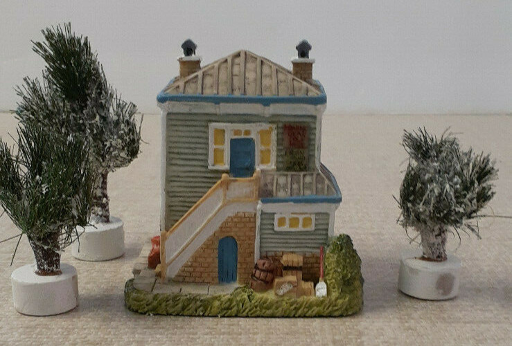 1996 Vtg. Liberty Falls Americana Collection Howard’s Hardware AH103 
