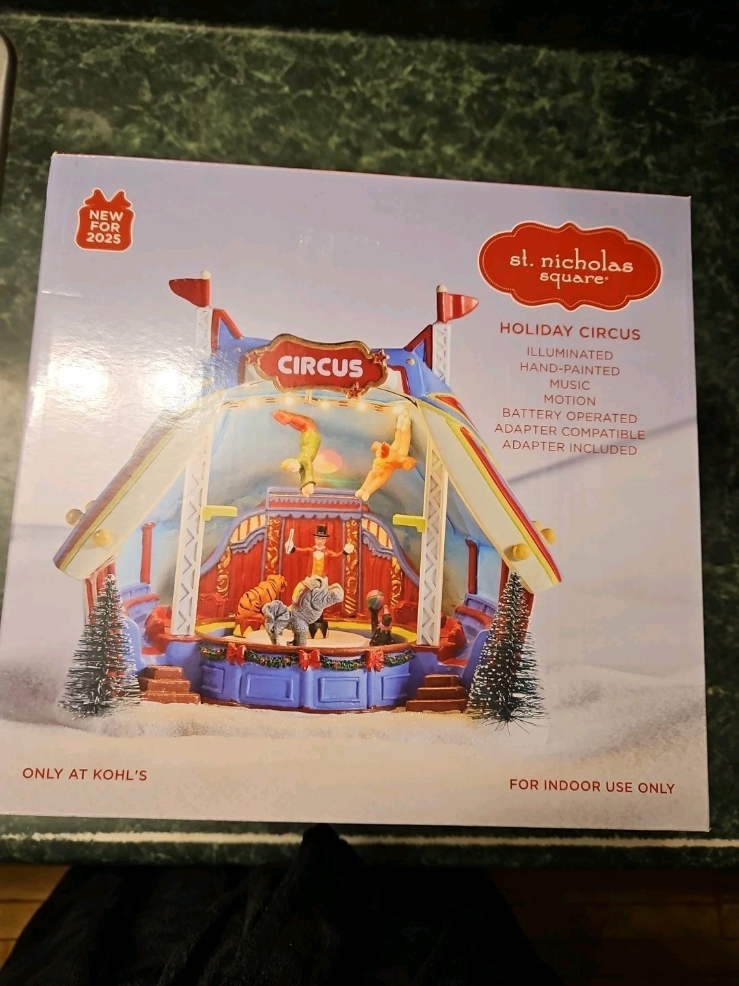 St. Nicholas Square LED Musical Holiday Circus NEW IN BOX MUSIC MOTION