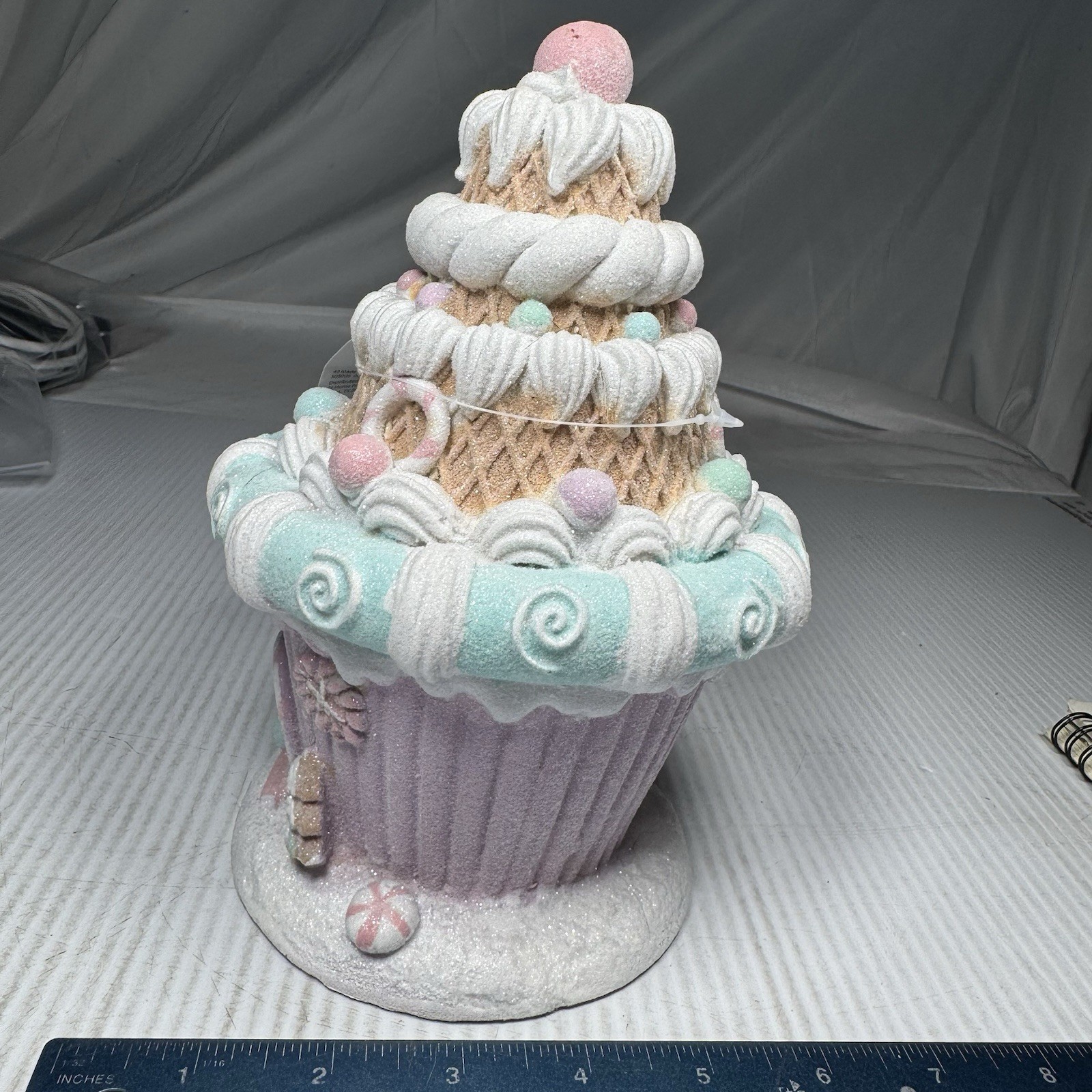 New Frosted Cupcake Waffle House Ms Claus Bakery Gingerbread Pastel