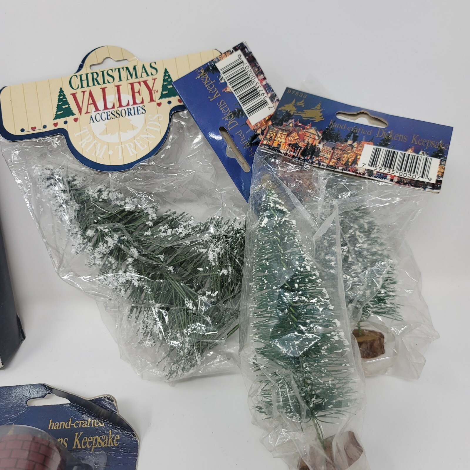 Christmas Village Figures Trees Signs Fence Floor Accessories Dickens Lot Of 12
