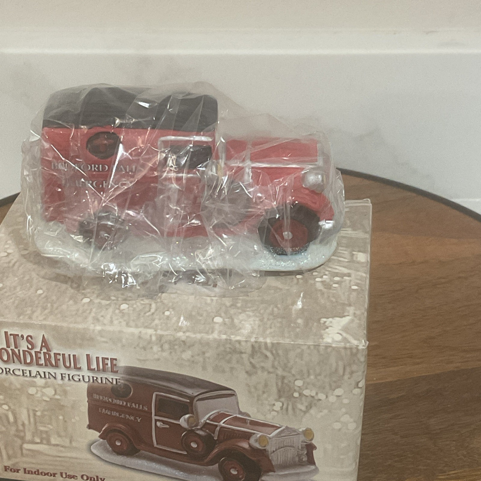 It’s A Wonderful Life Enesco 2006 Bedford Falls Ambulance NIB New George Bailey