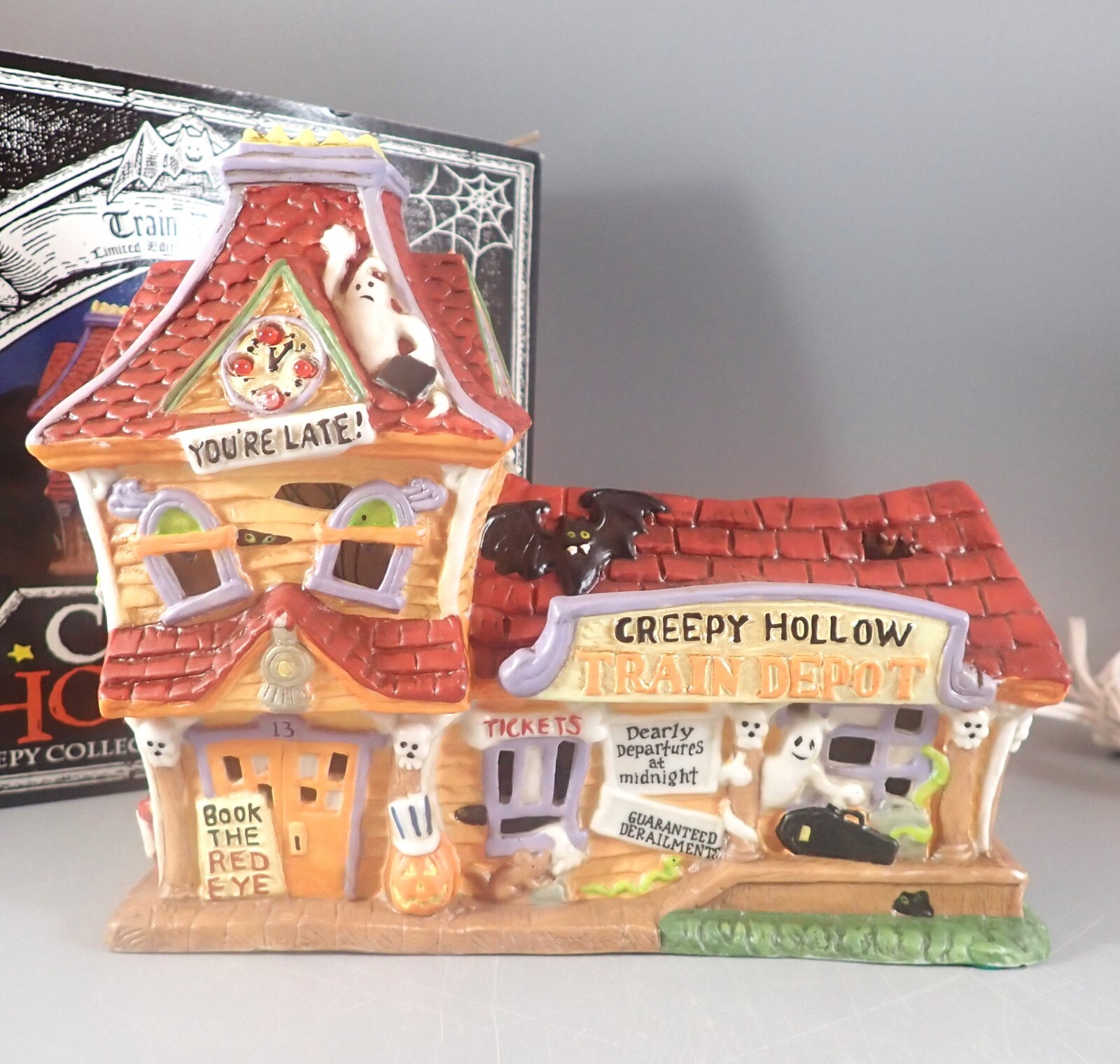 Creepy Hollow Train Depot Halloween New Midwest of Cannon Falls Ltd Ed Station