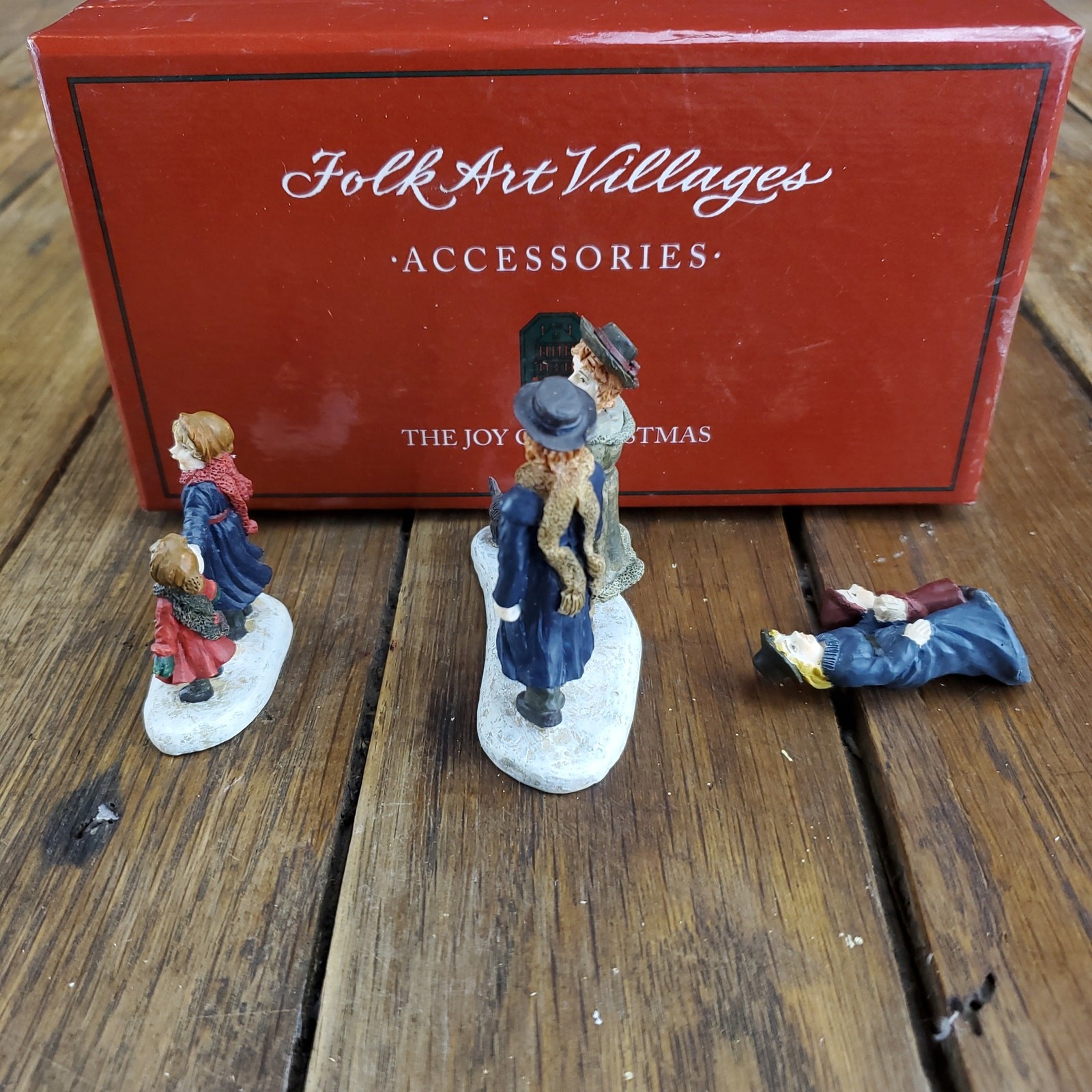 Lang and Wise Village The Joy of Christmas Three Sets of Churchgoers 30010609