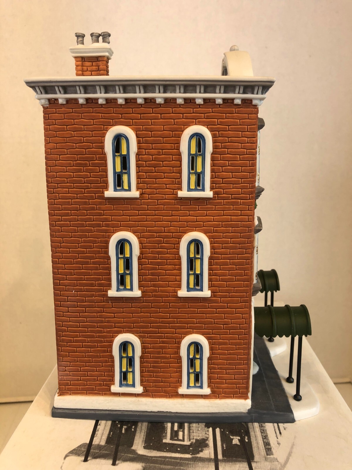 Department 56 heritage Village Collection Ivy Terrace Apartments
