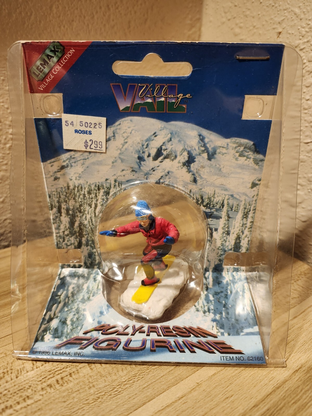Lemax Vail Village Skier 62160 Poly-Resin Figure 1996 Christmas Accessory