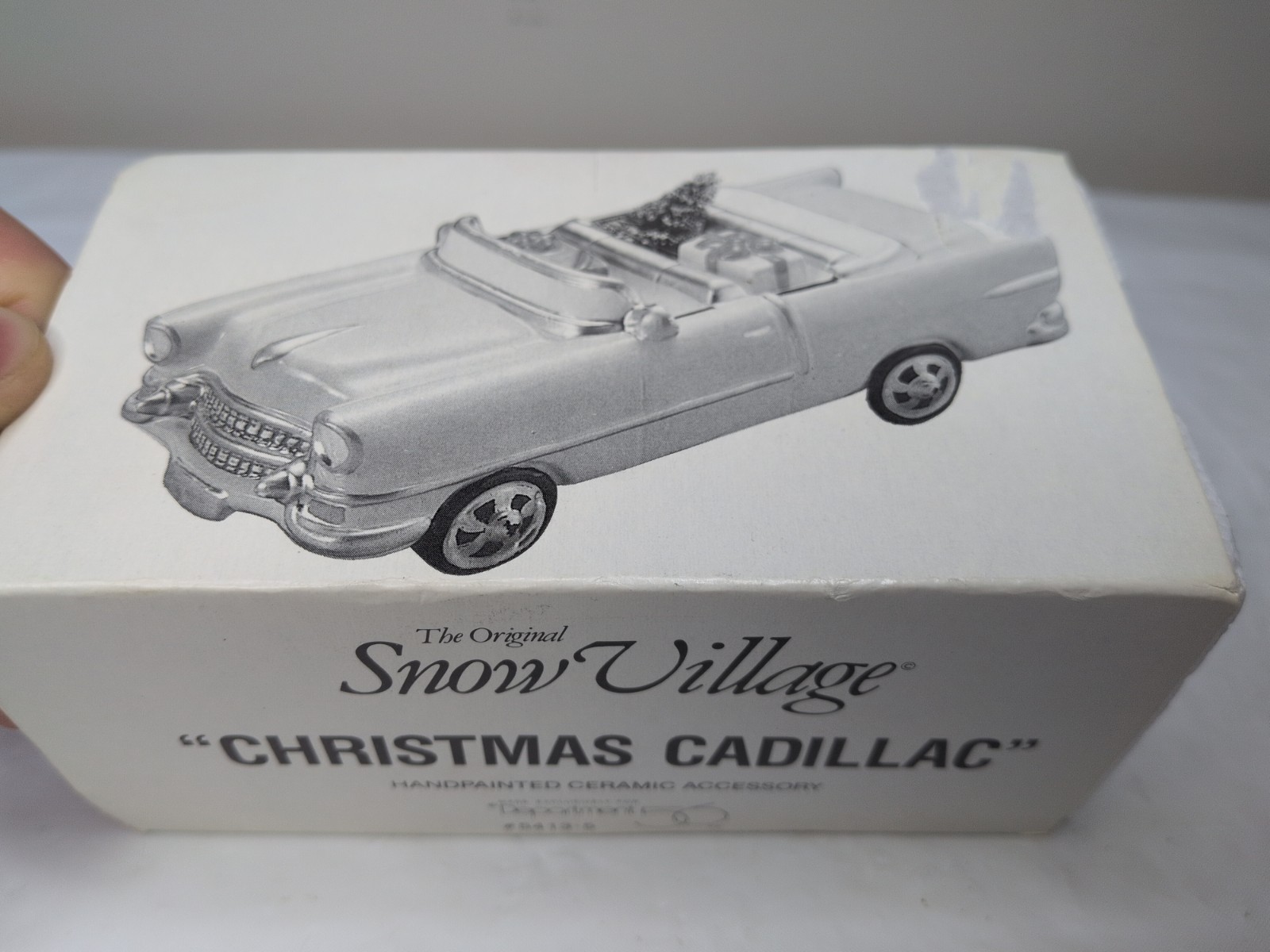 Department 56 Christmas Cadillac 5413-5 Ceramic Handpainted Snow Village Retired