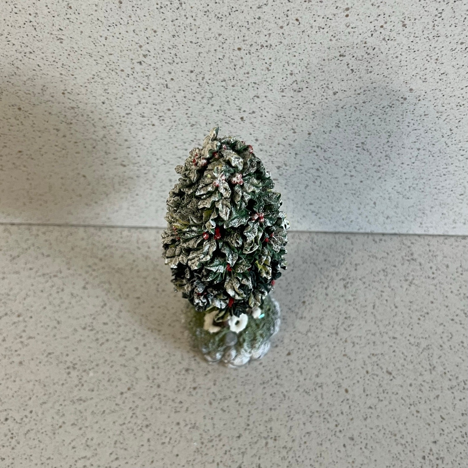 Dept. 56 Village Holly Tree With Snowy Leaves 7″ Tall Holiday Christmas #52630