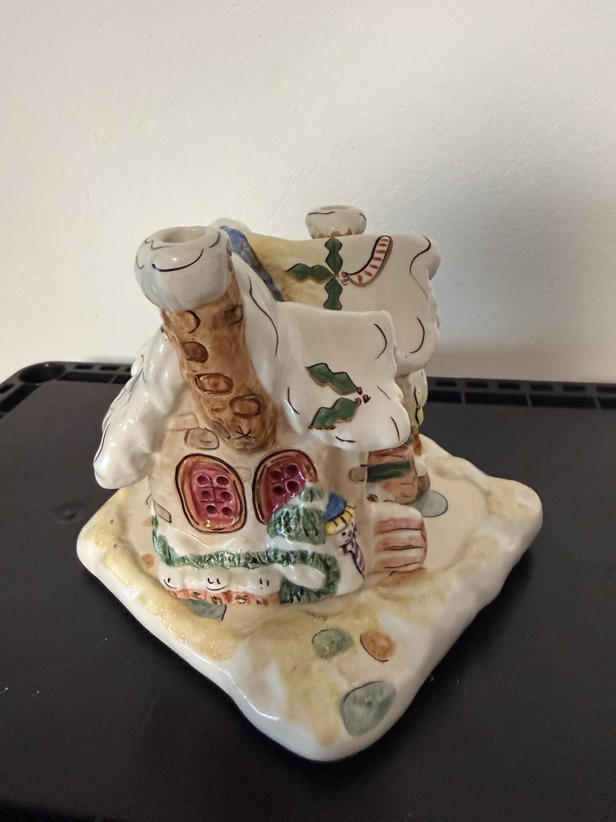 Popular Ceramic Painted Glitter Snowy Christmas Village House Mini Candle Holder