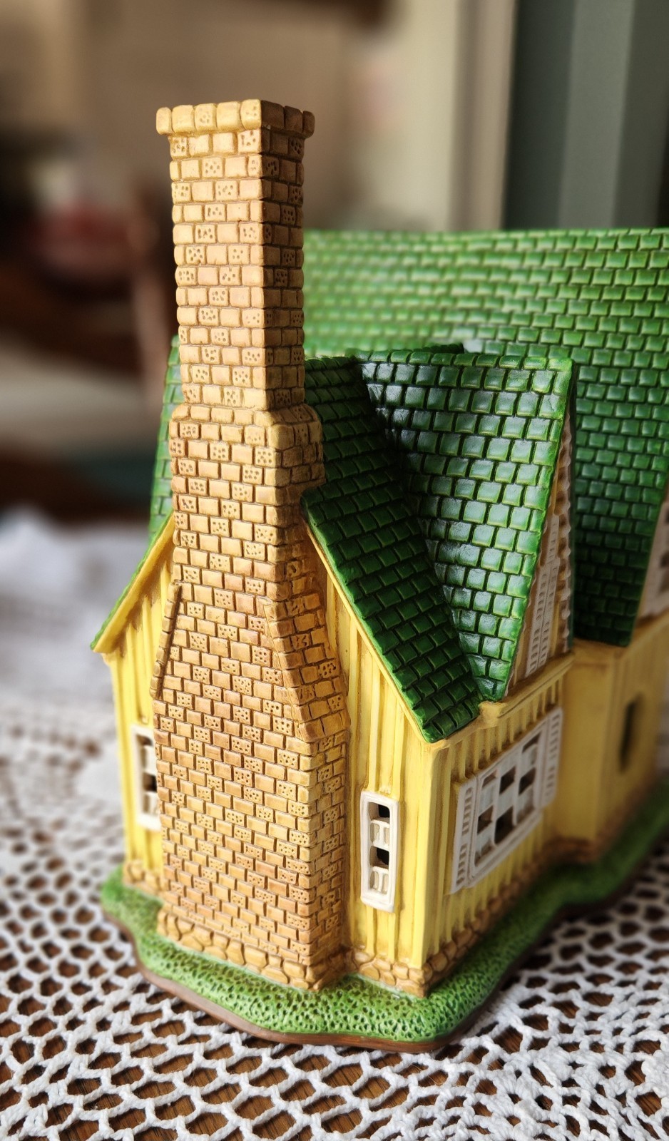VGT 1999 Lefton “Bradley House” Lighted Colonial Village Ltd Edition 1181/4500