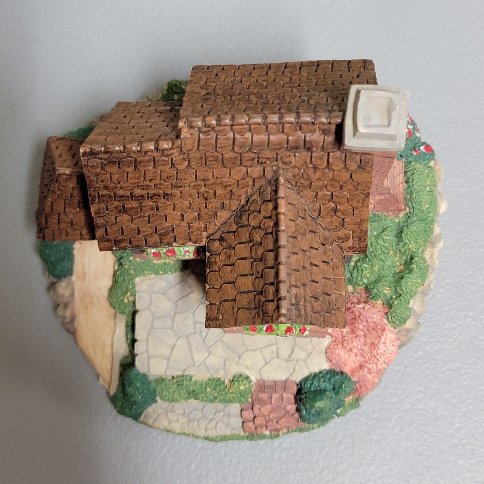 Vintage 1994 Olde England’s Classic Cottages Resin Figurine Tudor Hall 4″