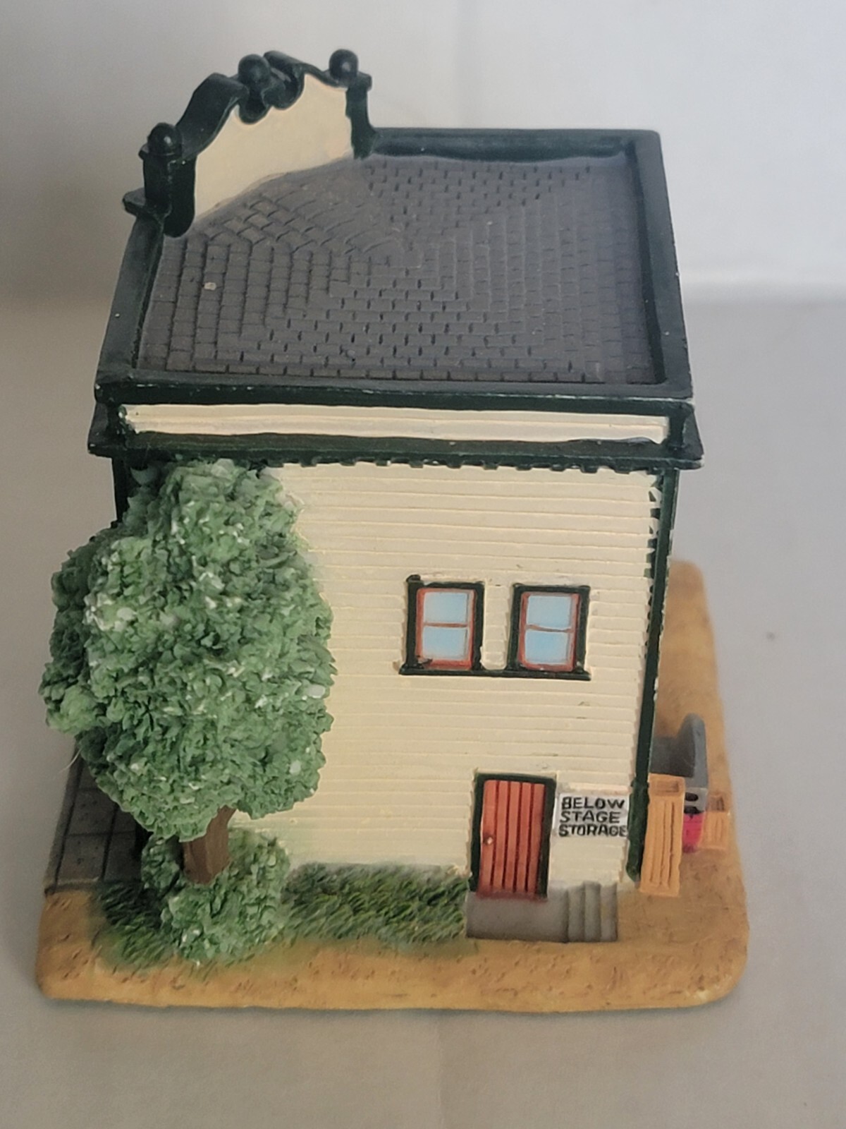 Liberty Falls American Collection Blarney Store Tavern 2.75″T X 2.5″W AH286