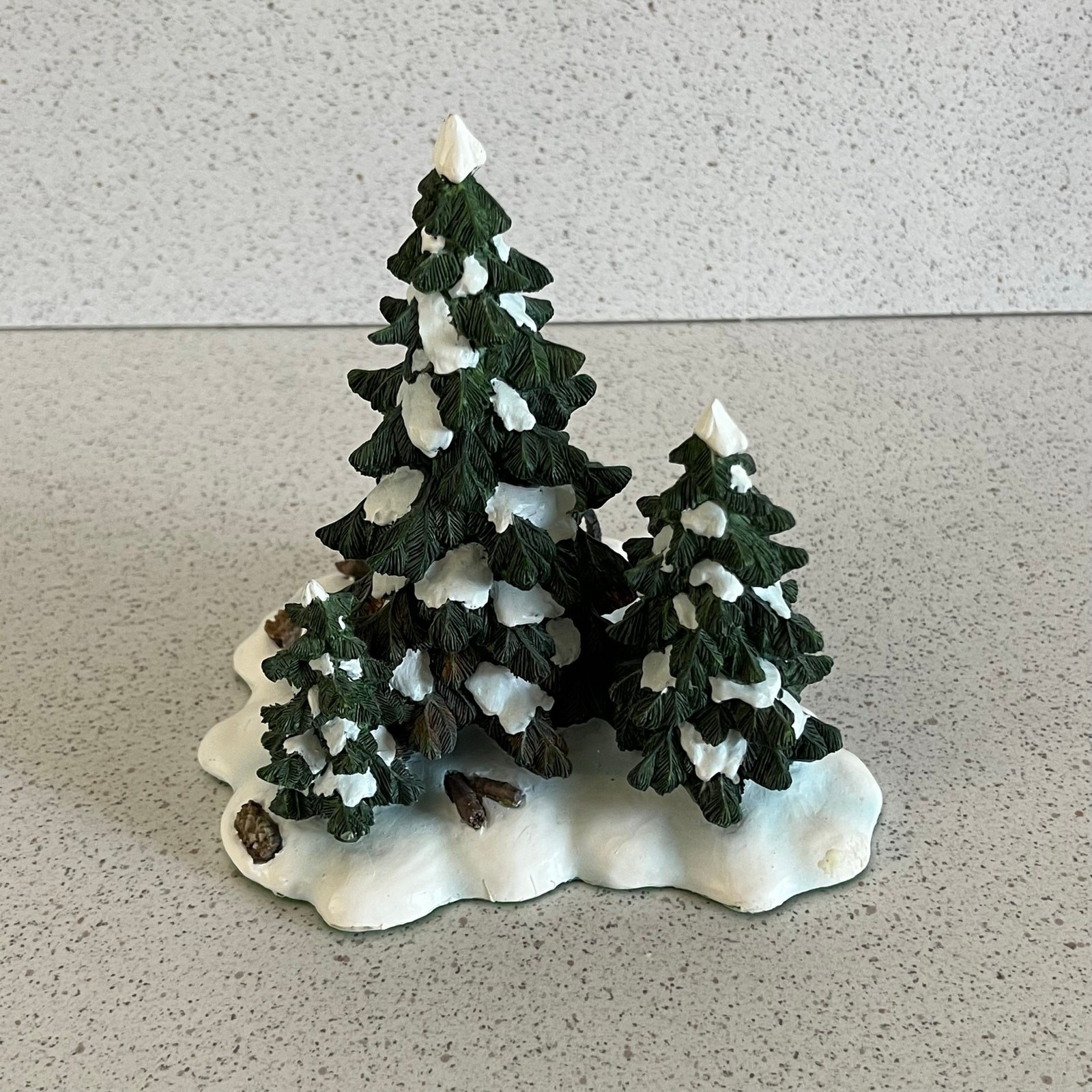 Dept. 56 Wagon Wheel Pine Grove Snow Evergreen Trees Christmas Village #52617