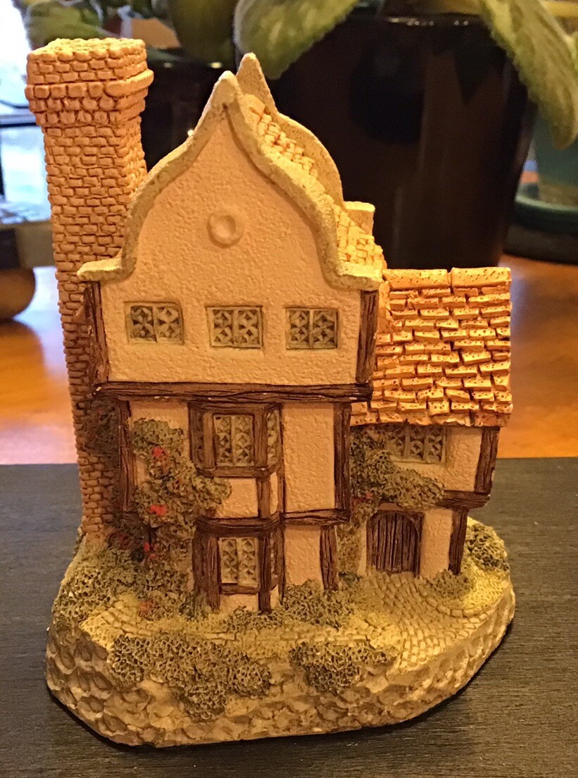 David Winter Cottages Suffolk House West Country Collection 1986