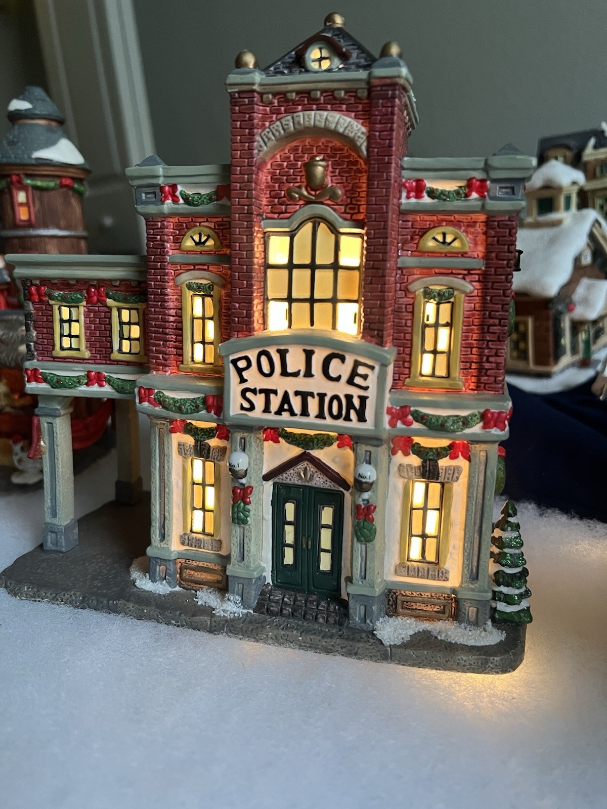 Christmas Village Accessories Set 26 Pieces, Approx. 2.5″ Tall