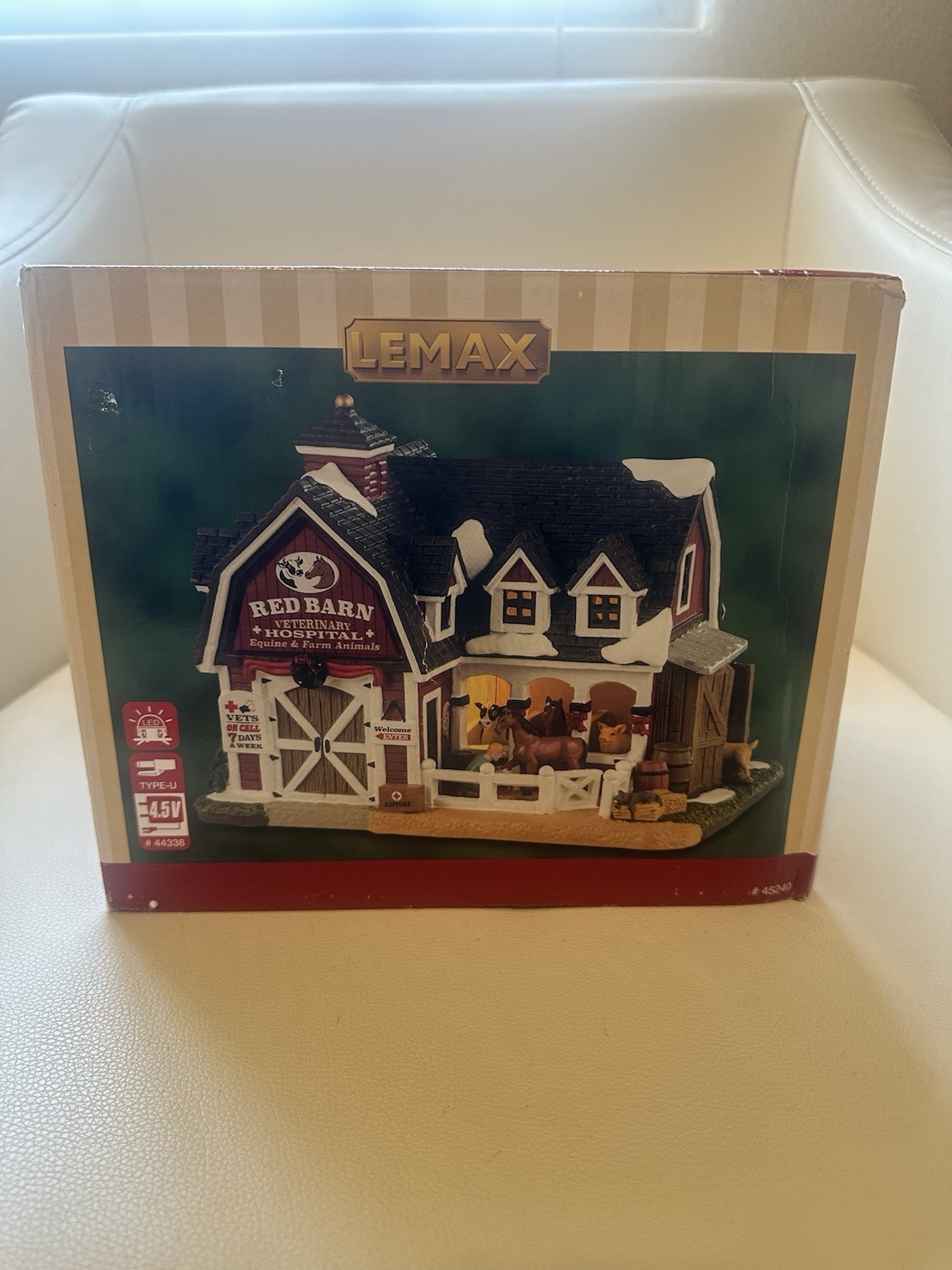 Lemax 45240 Red Barn Veterinary Hospital Harvest Crossing New In Box Free Ship