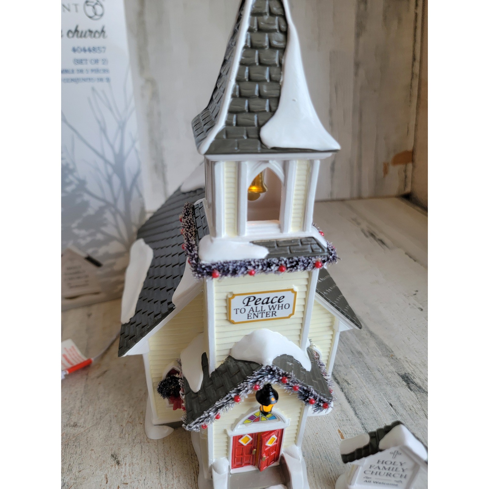 Dept 56 4044857 holy family Church Xmas Village accessory vintage home